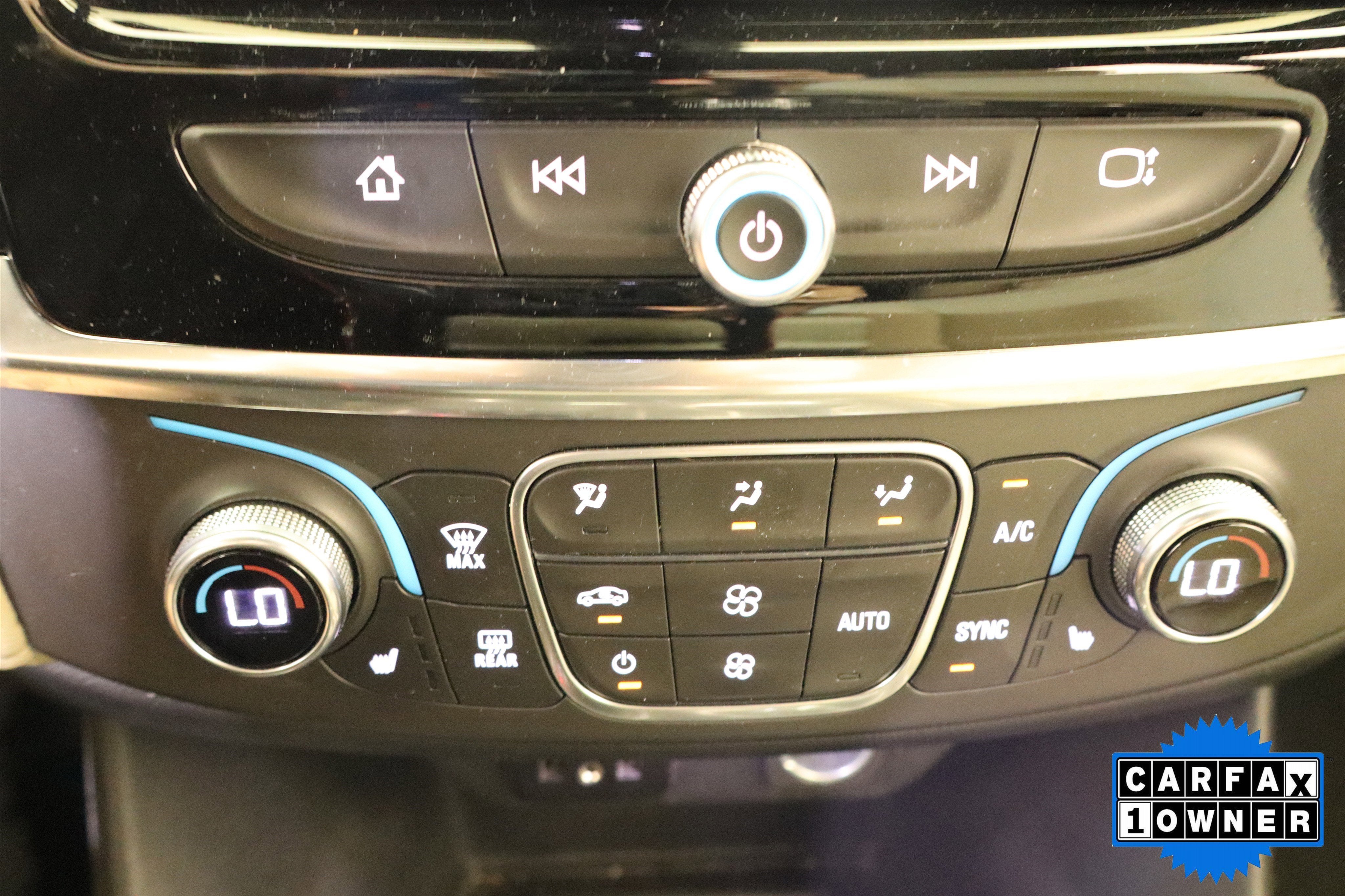 2024 Chevrolet Traverse Limited LT Cloth