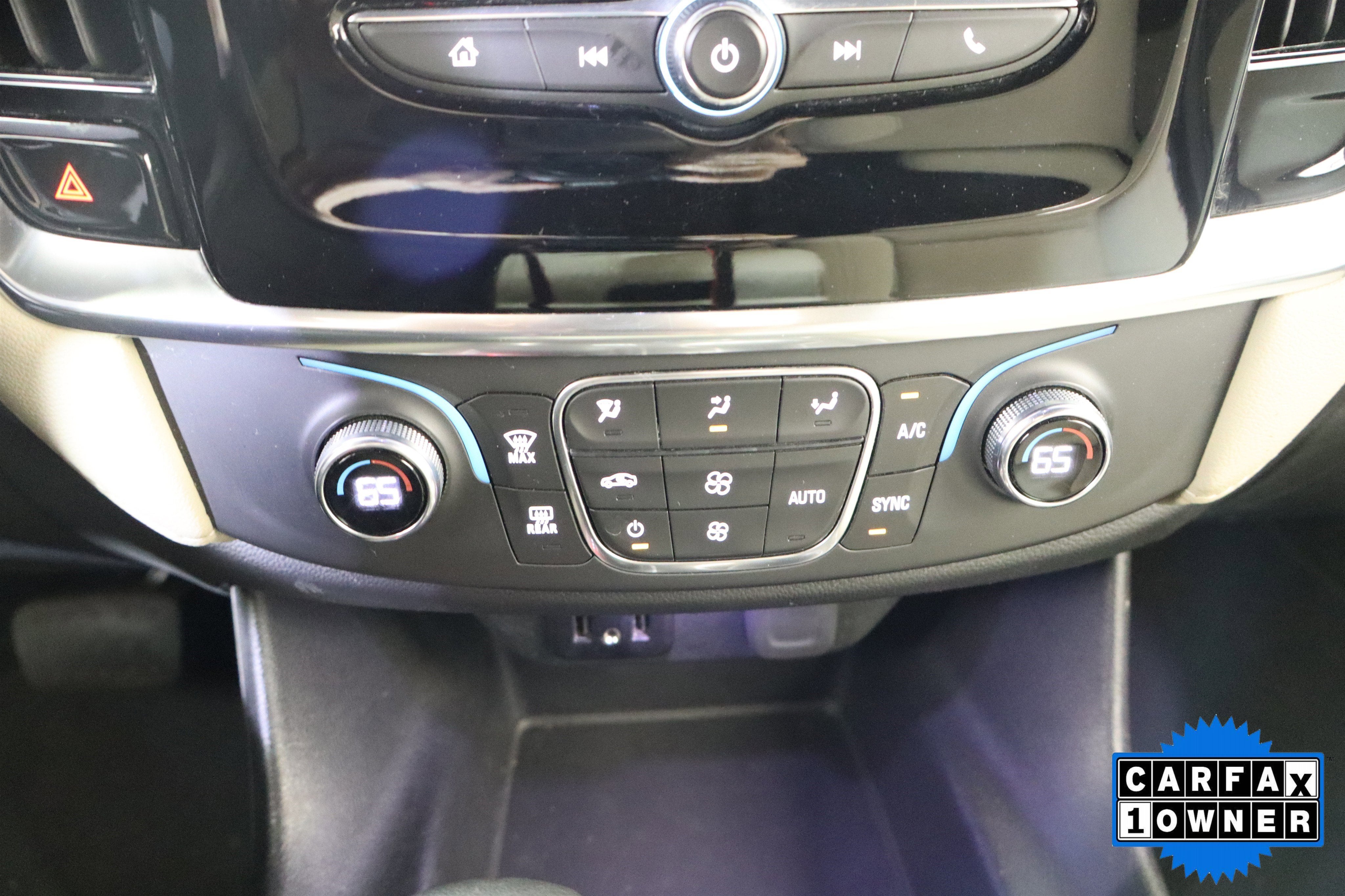 2022 Chevrolet Traverse LS AWD