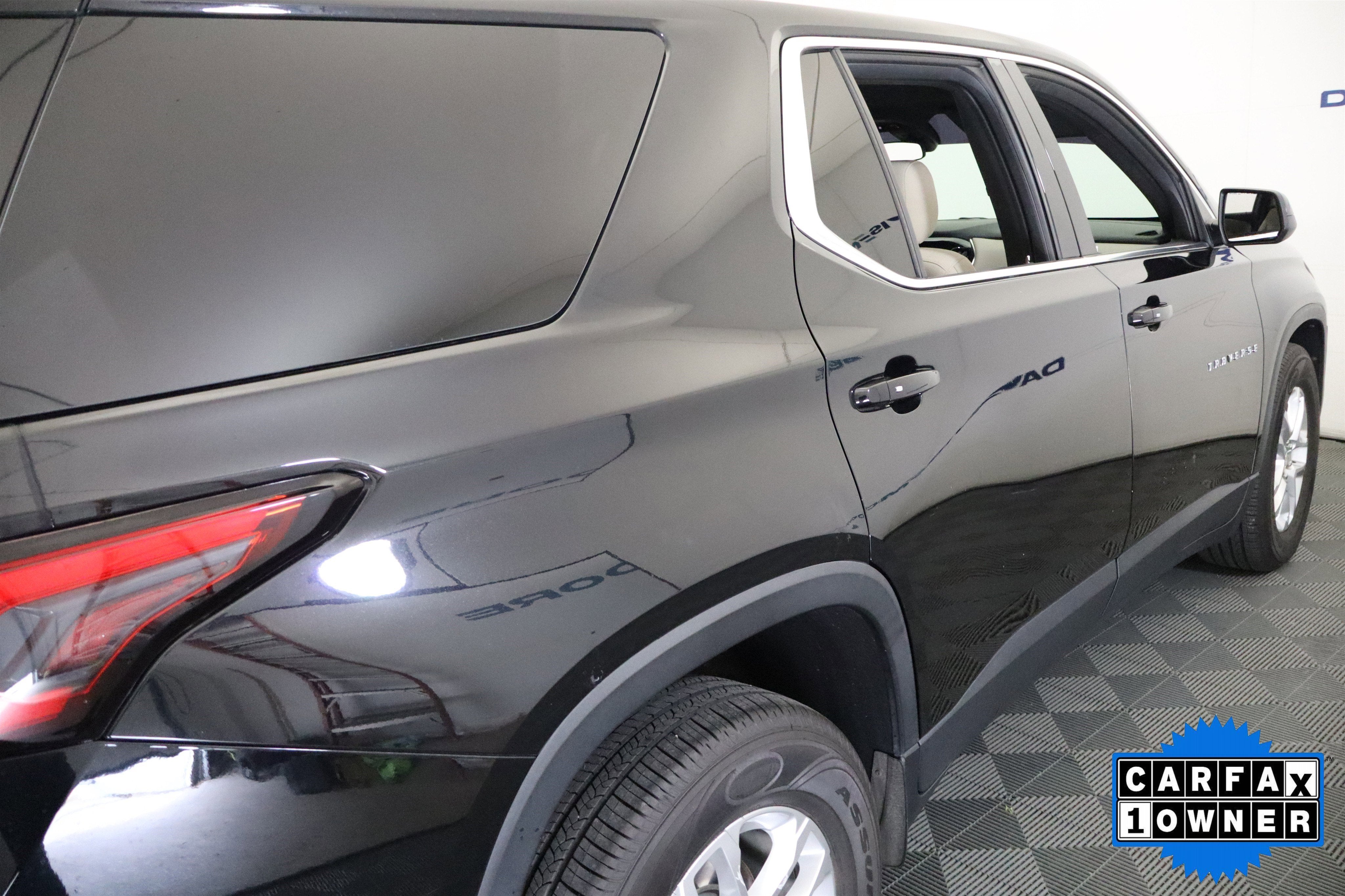 2022 Chevrolet Traverse LS AWD