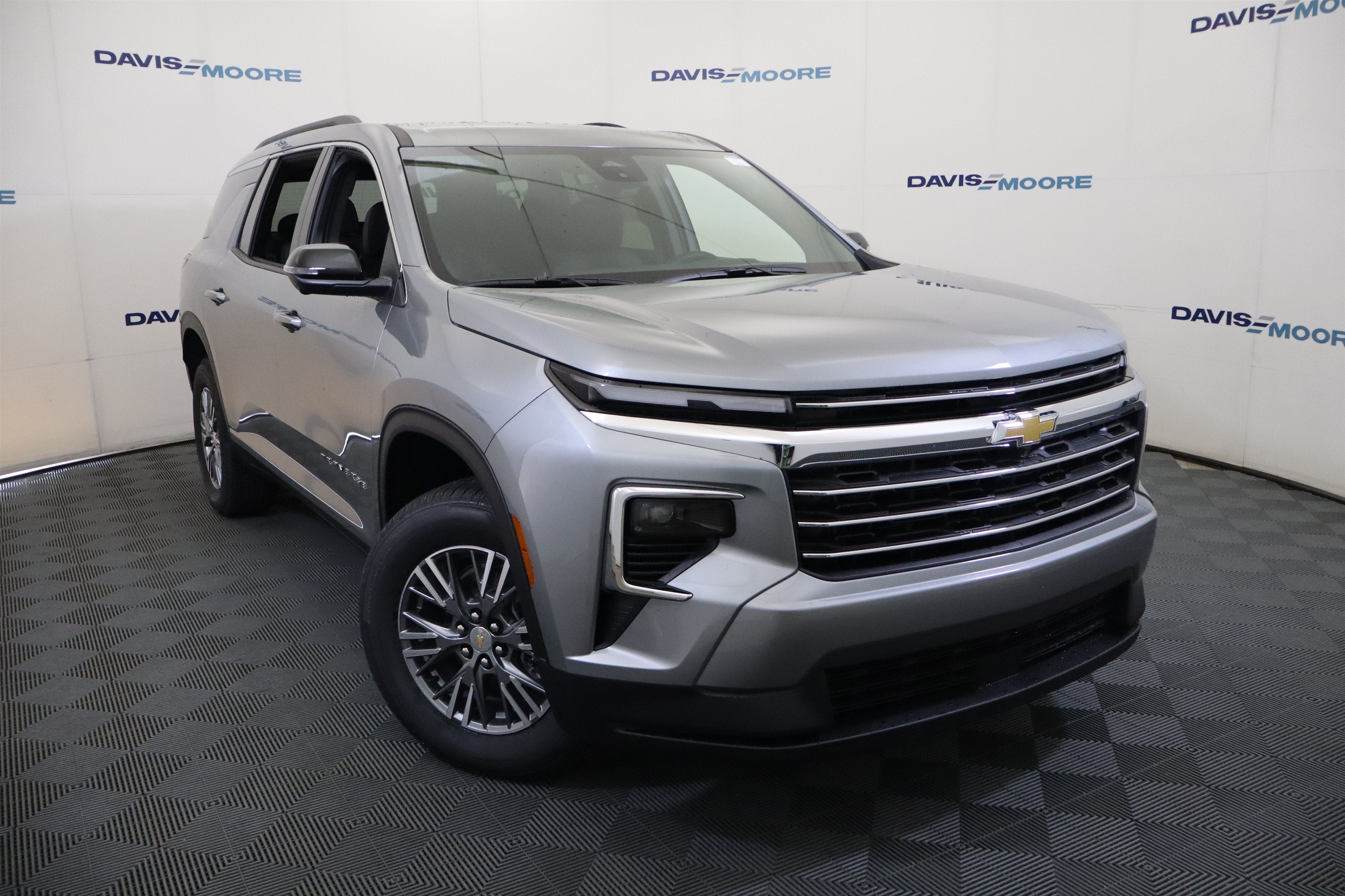 2026 Chevrolet Traverse AWD LT