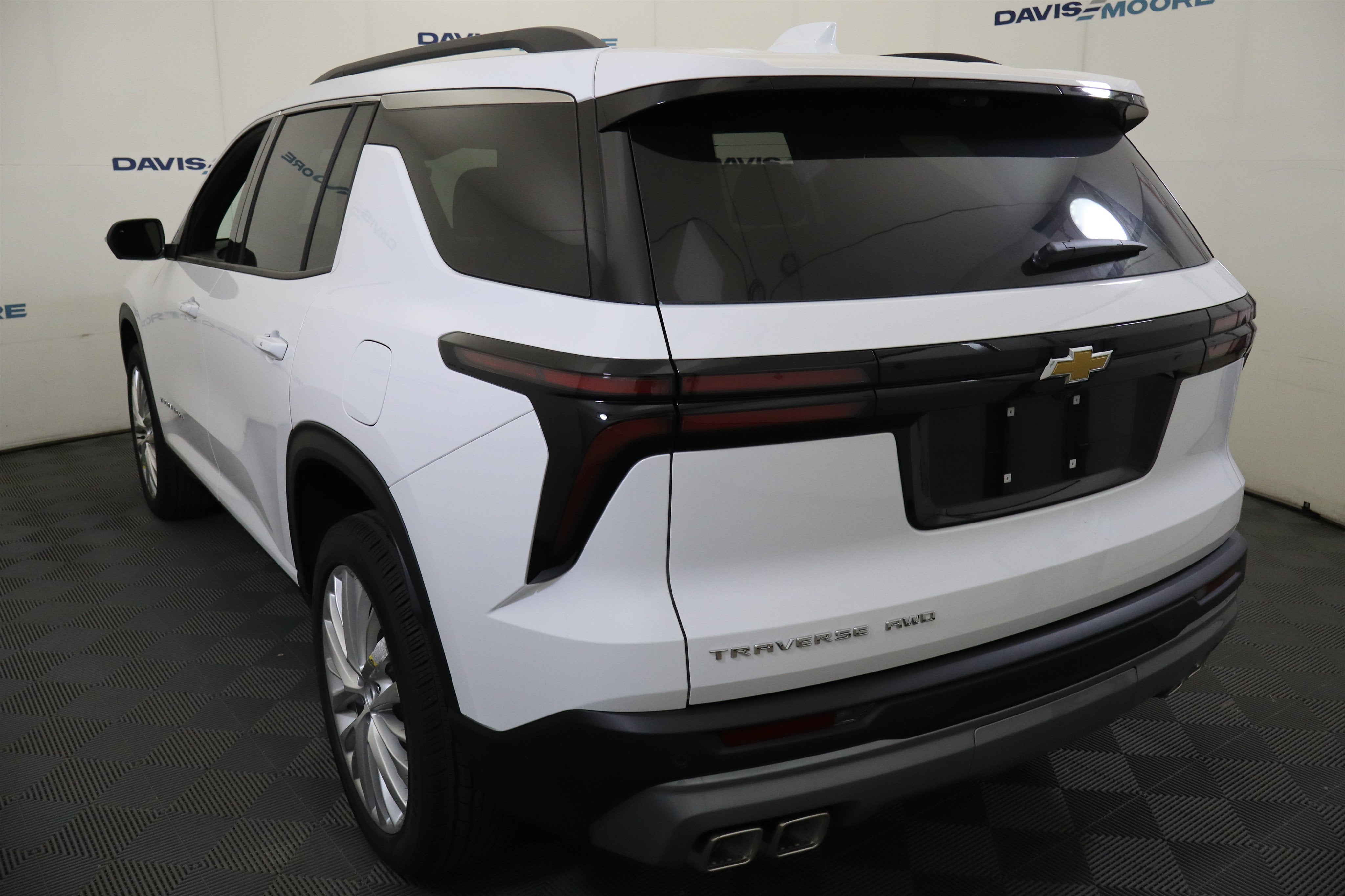 2027 Chevrolet Traverse AWD LT