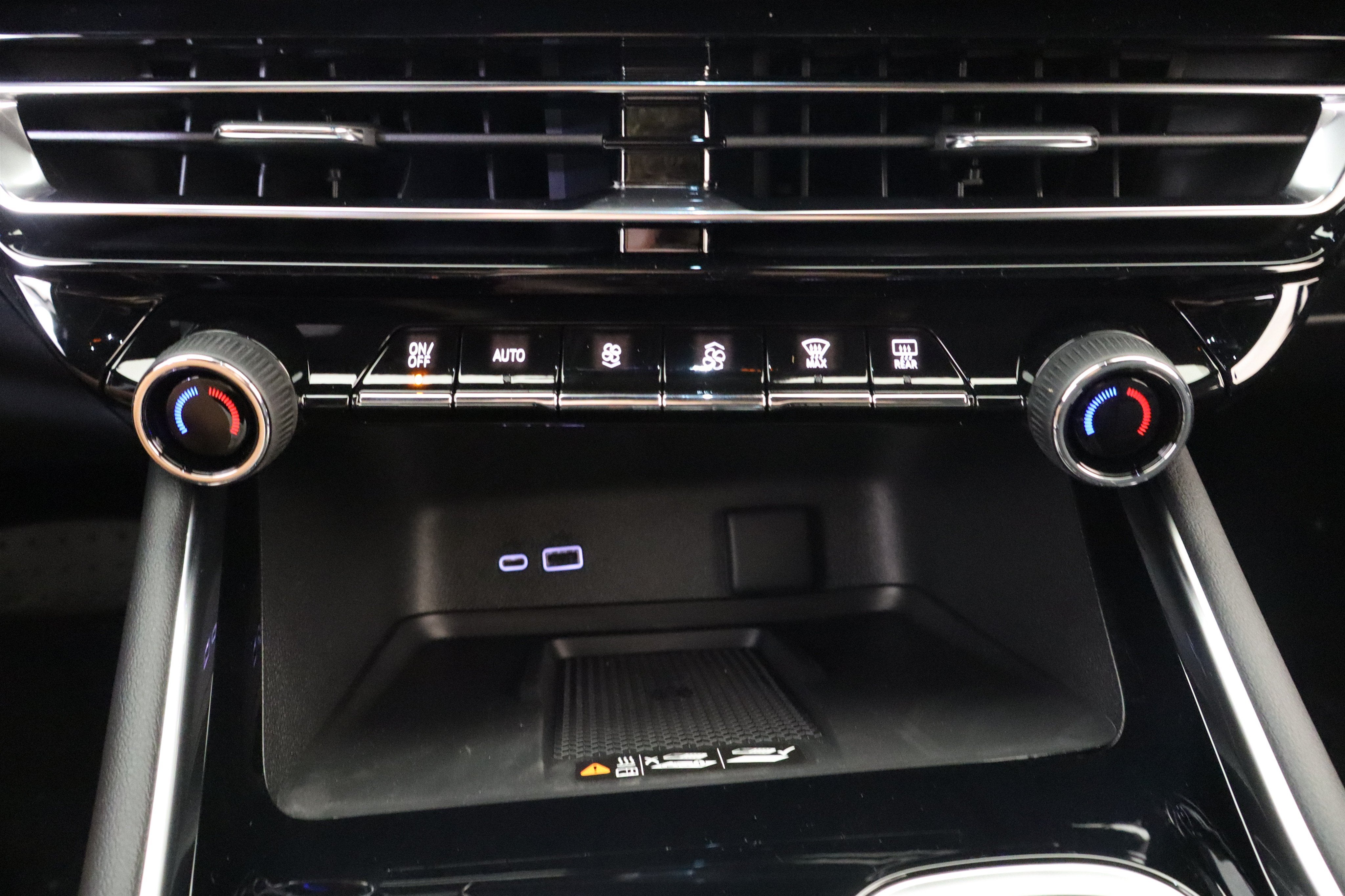 2027 Chevrolet Traverse AWD LT