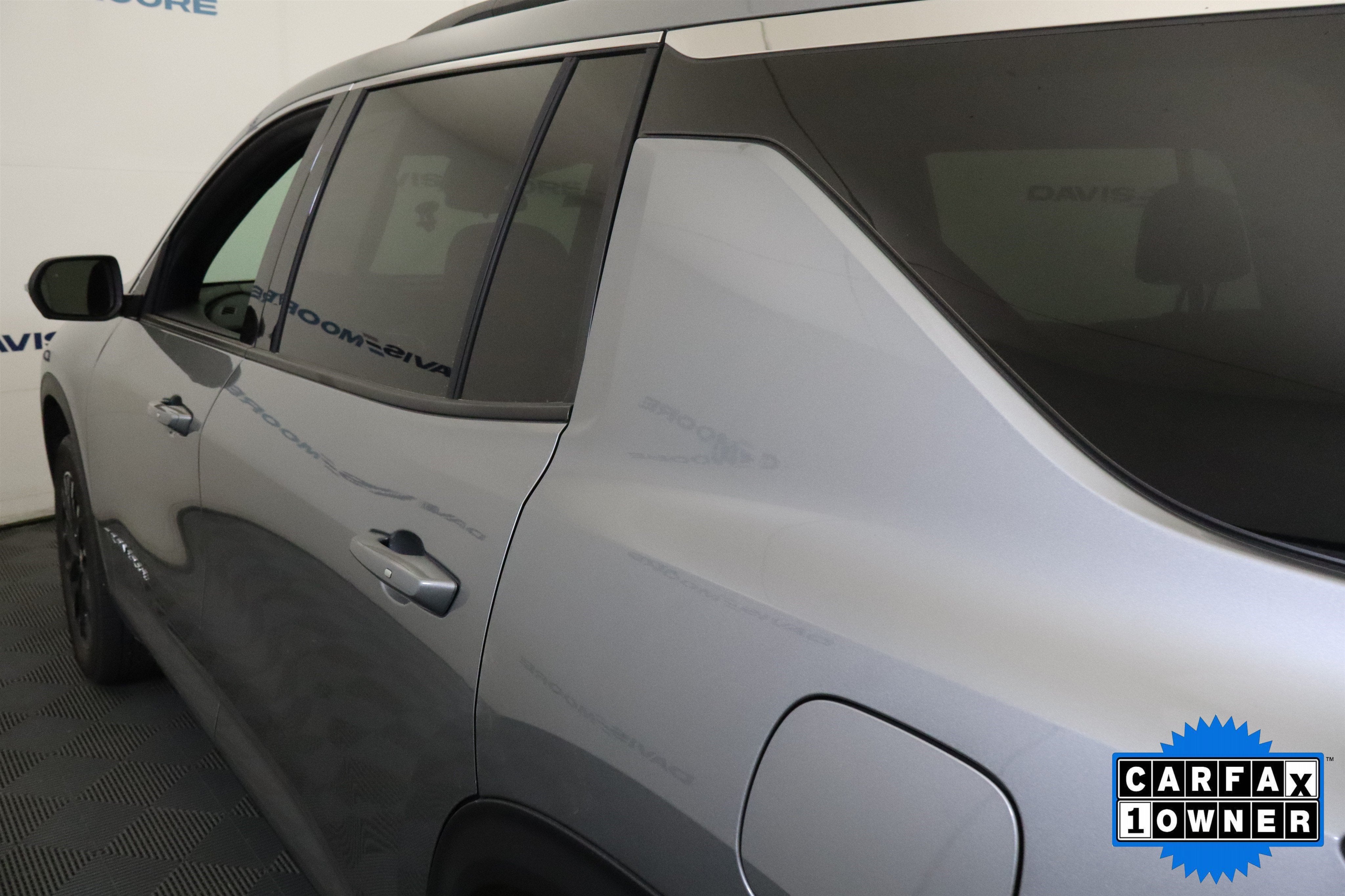 2025 Chevrolet Traverse AWD LT