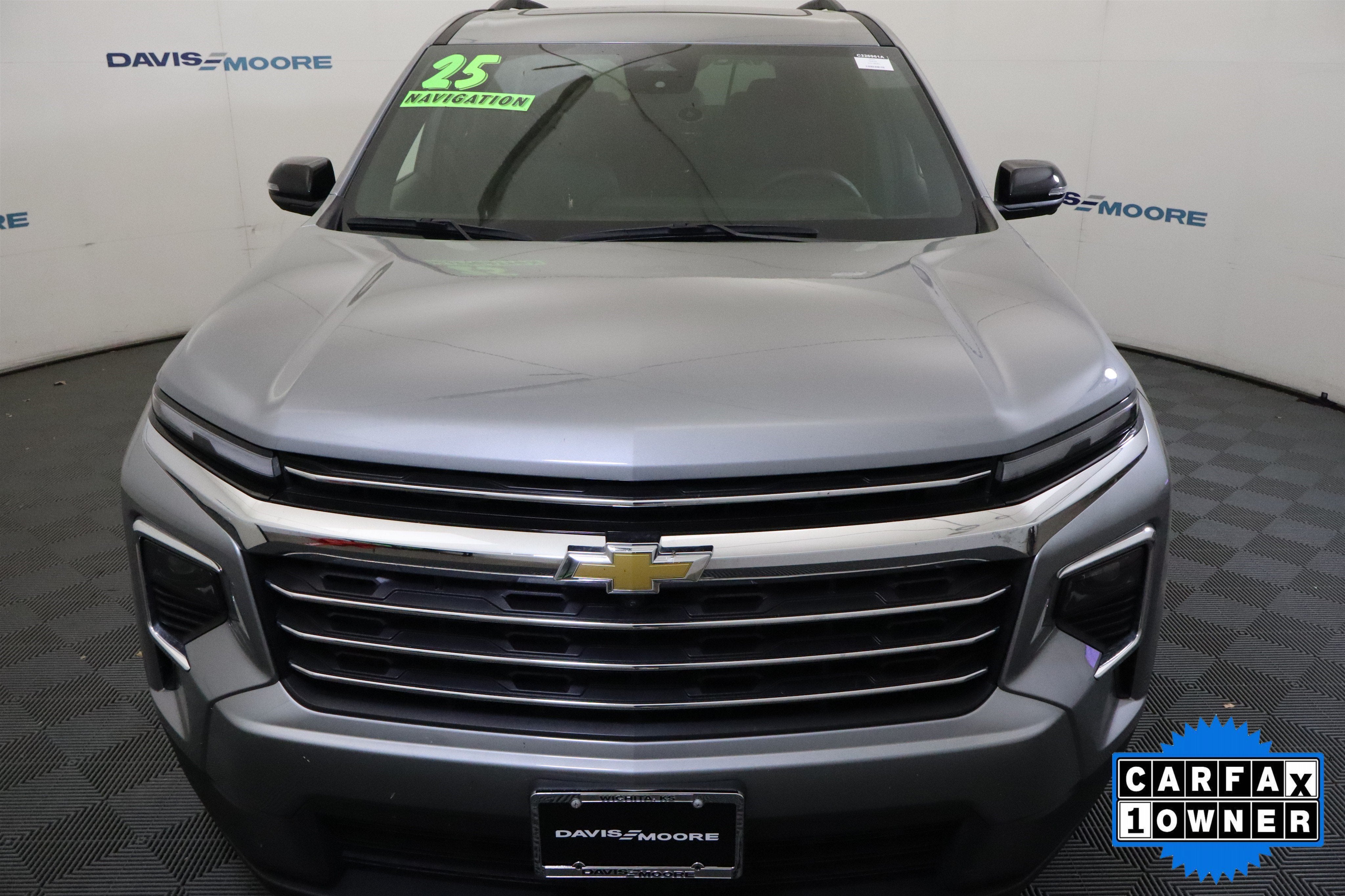 2025 Chevrolet Traverse AWD LT