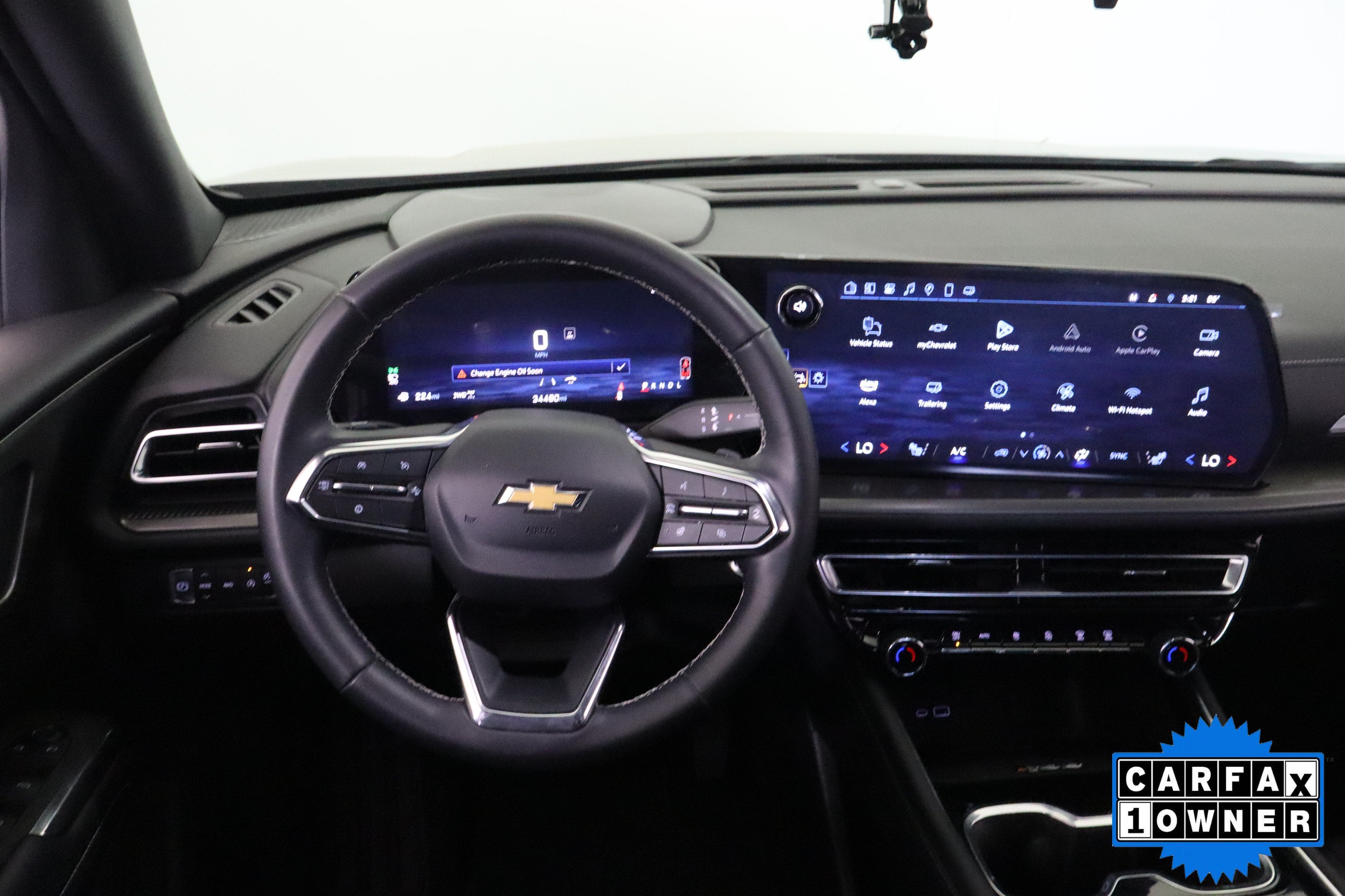 2025 Chevrolet Traverse AWD LT