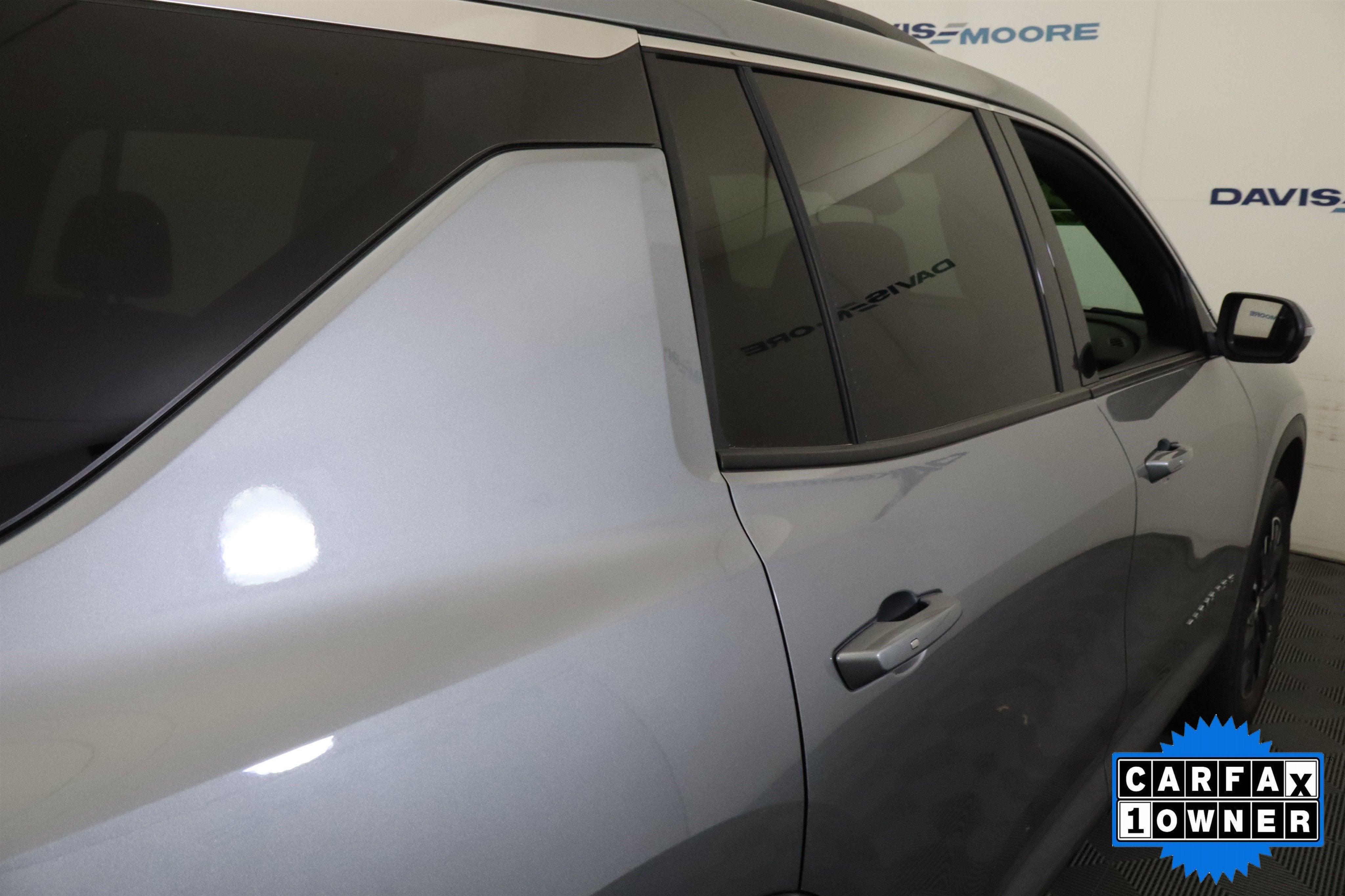 2025 Chevrolet Traverse AWD LT