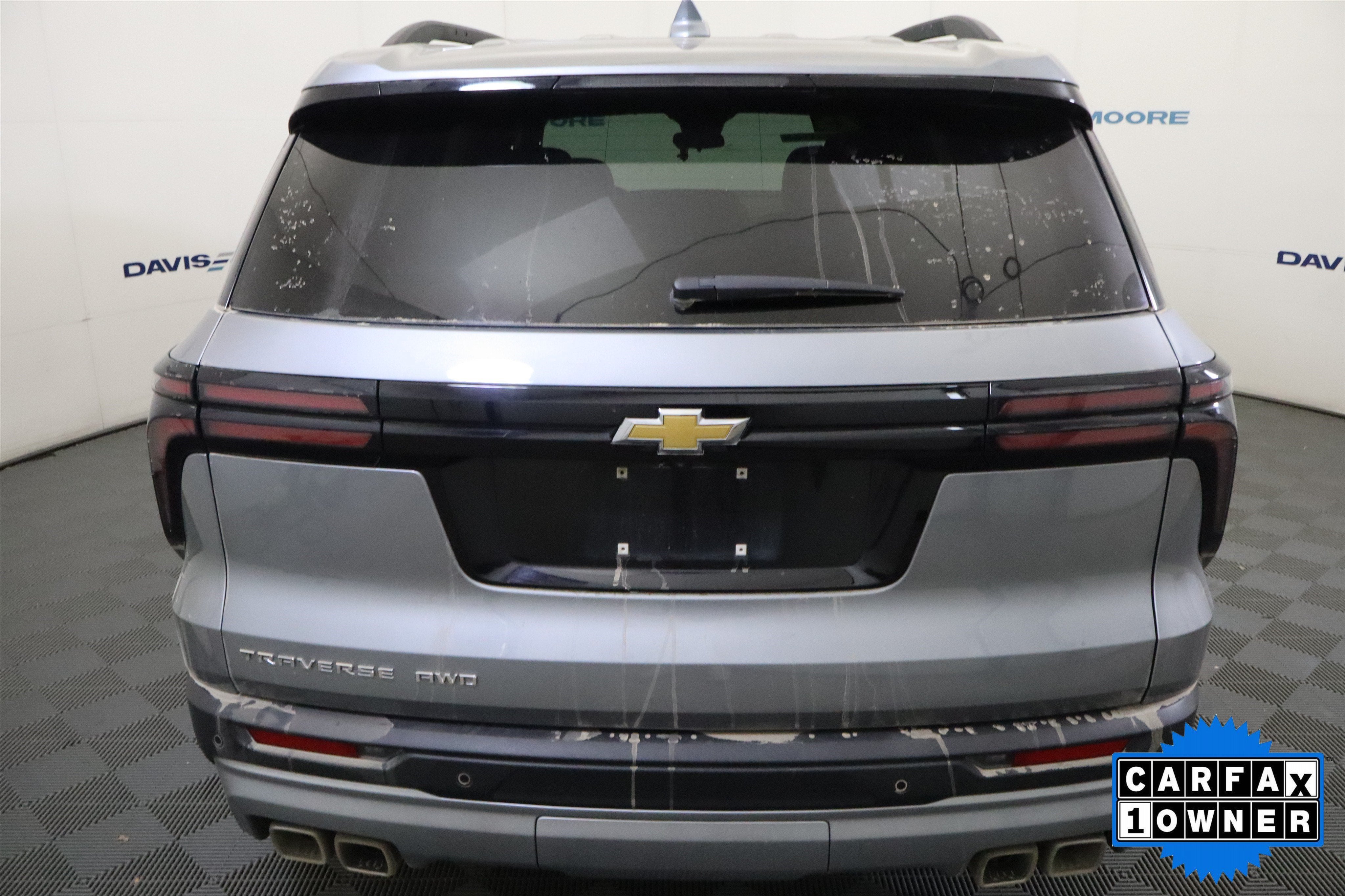 2025 Chevrolet Traverse AWD LT