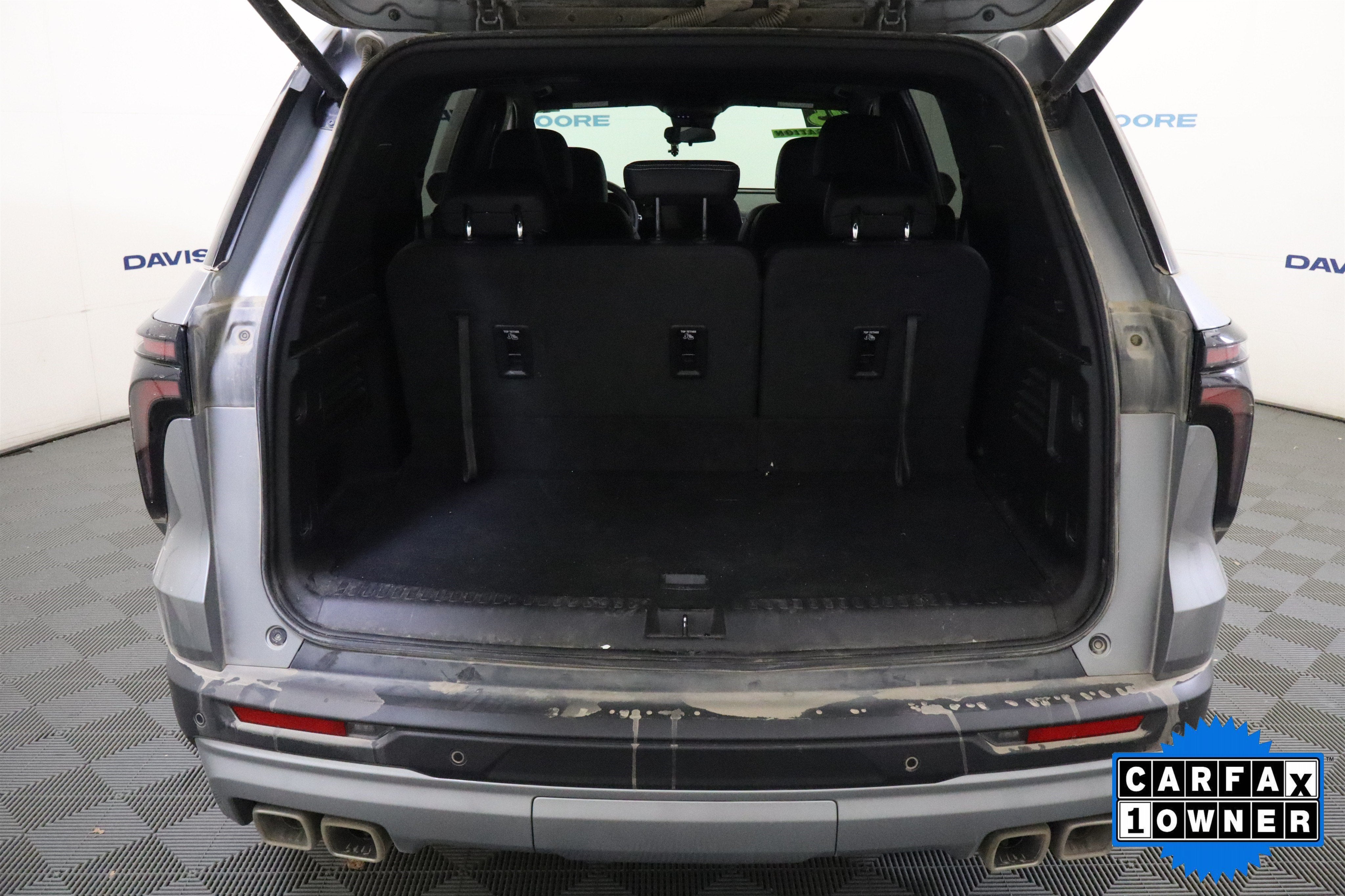 2025 Chevrolet Traverse AWD LT