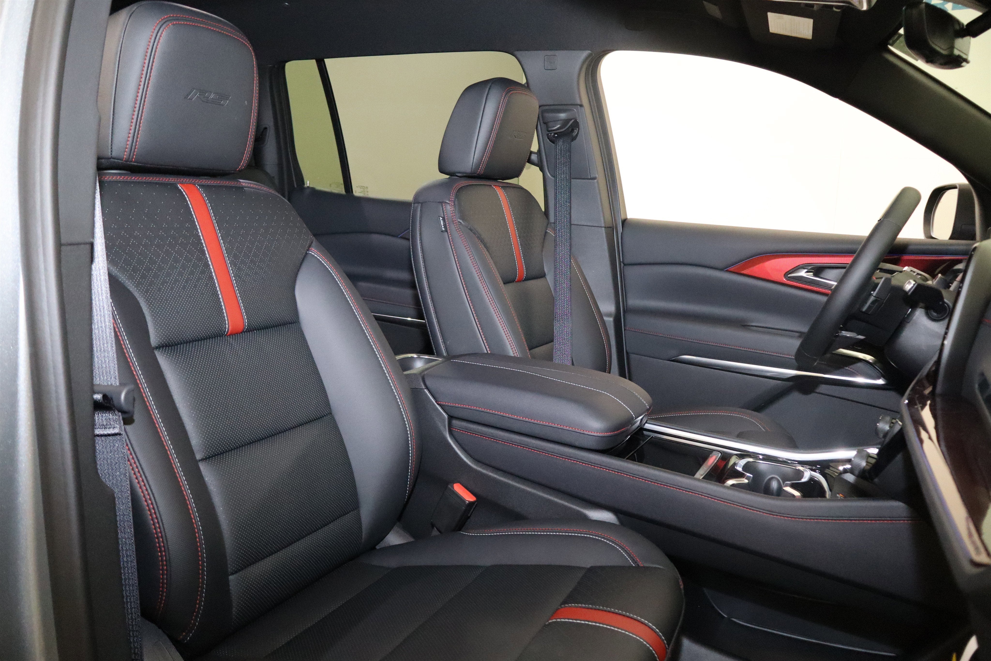 2026 Chevrolet Traverse AWD RS