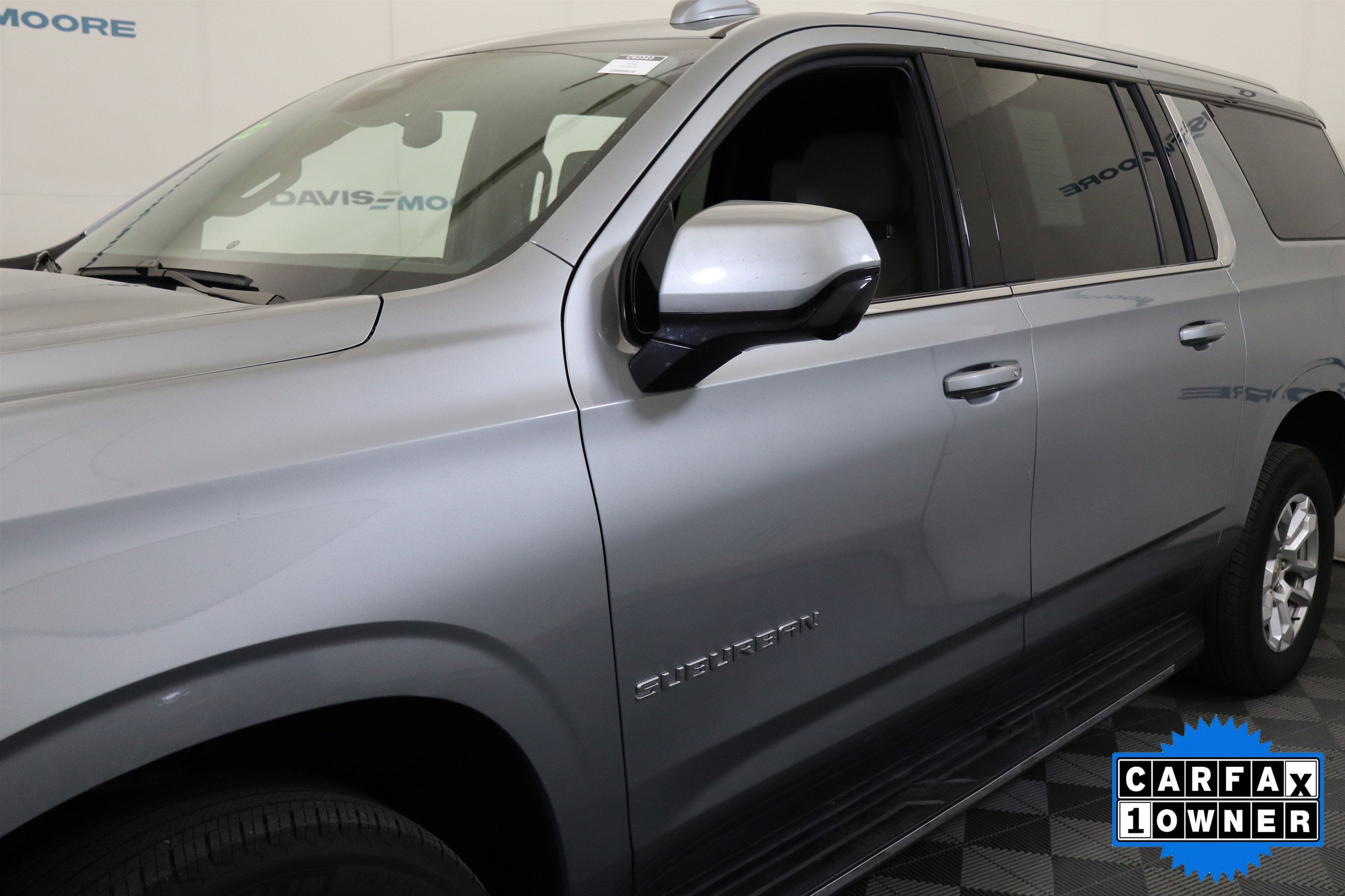 2025 Chevrolet Suburban LT 4WD