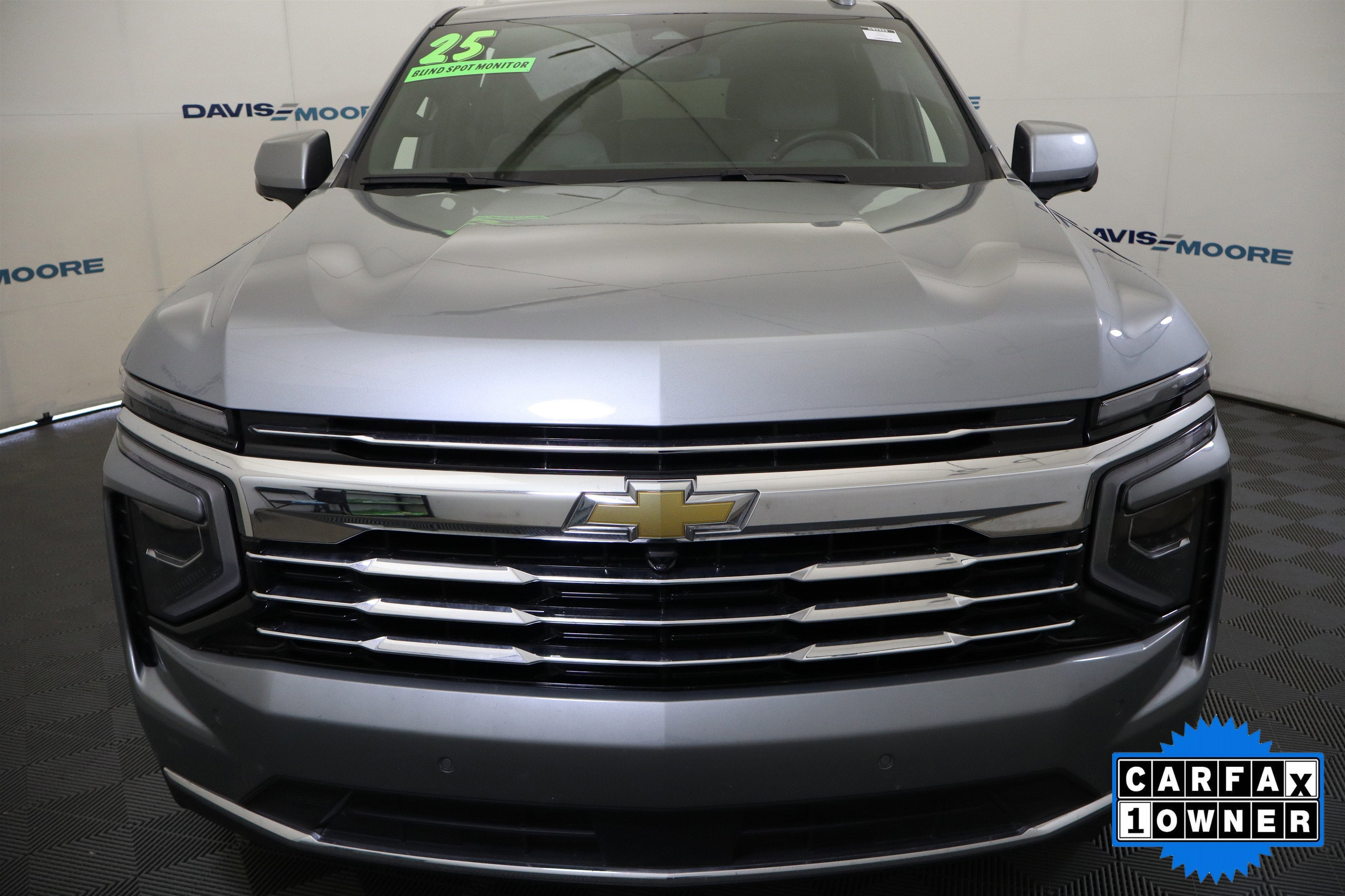 2025 Chevrolet Suburban LT 4WD