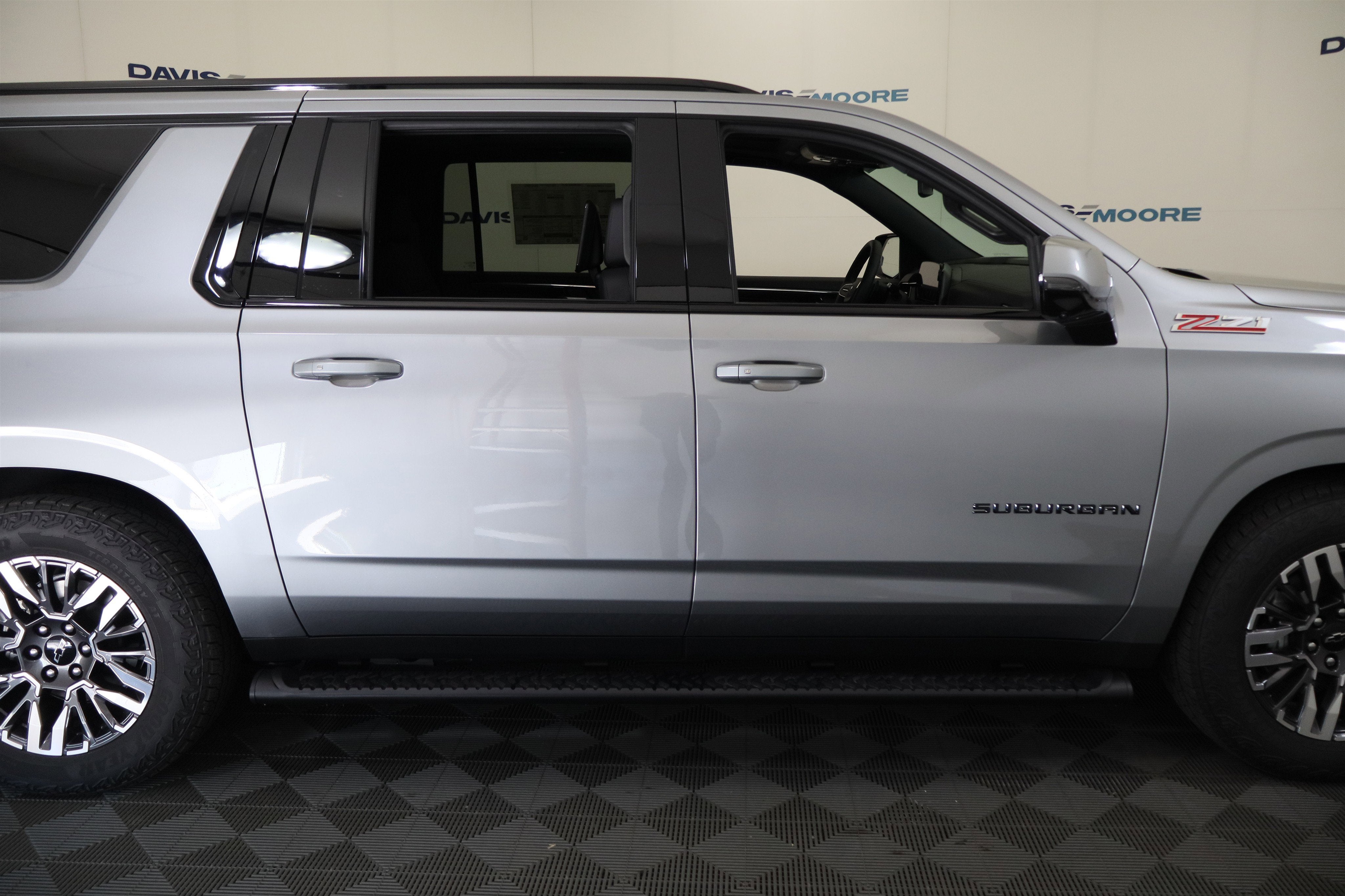 2026 Chevrolet Suburban Z71 4WD