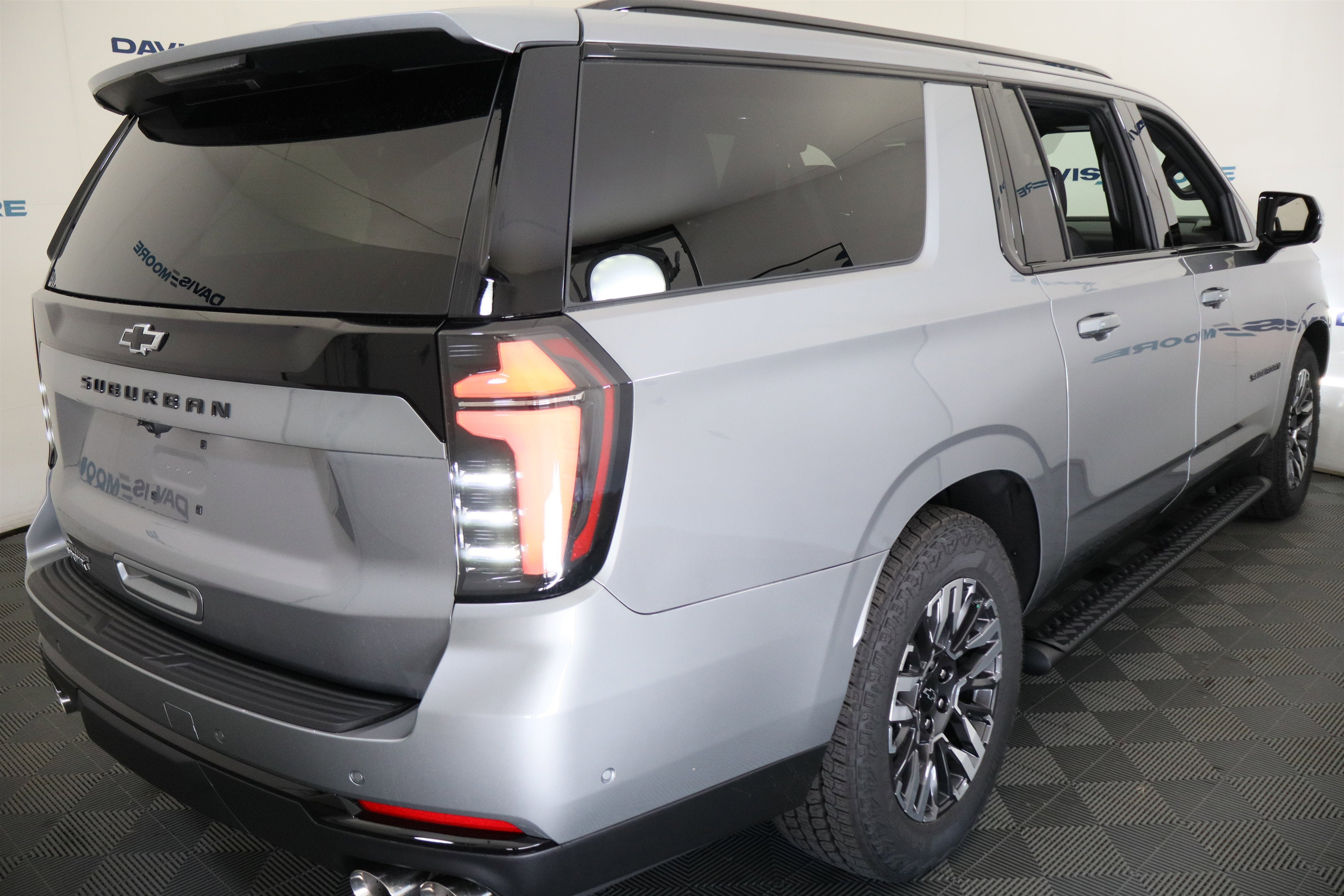 2026 Chevrolet Suburban Z71 4WD