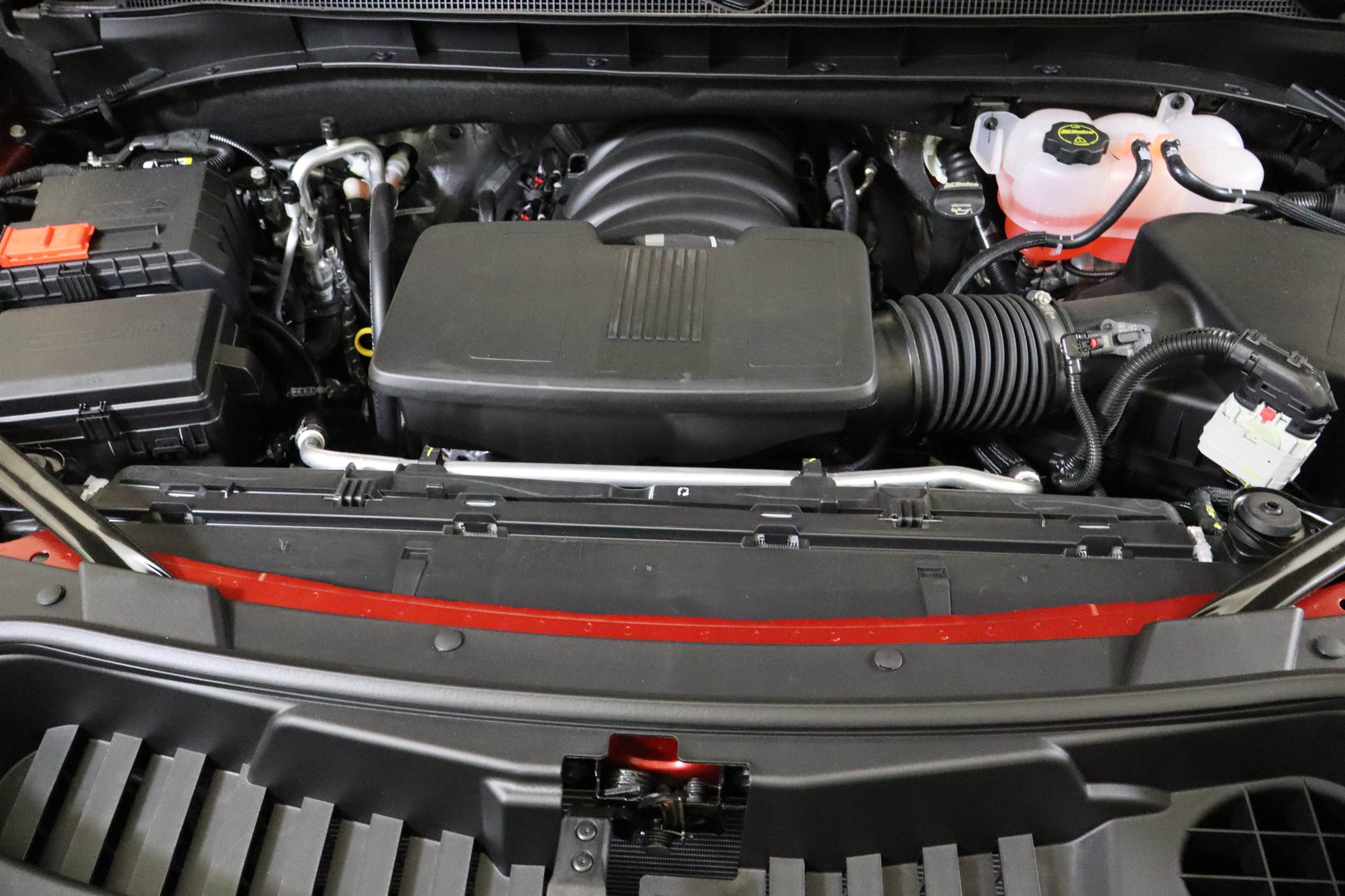 2026 Chevrolet Suburban RST 4WD