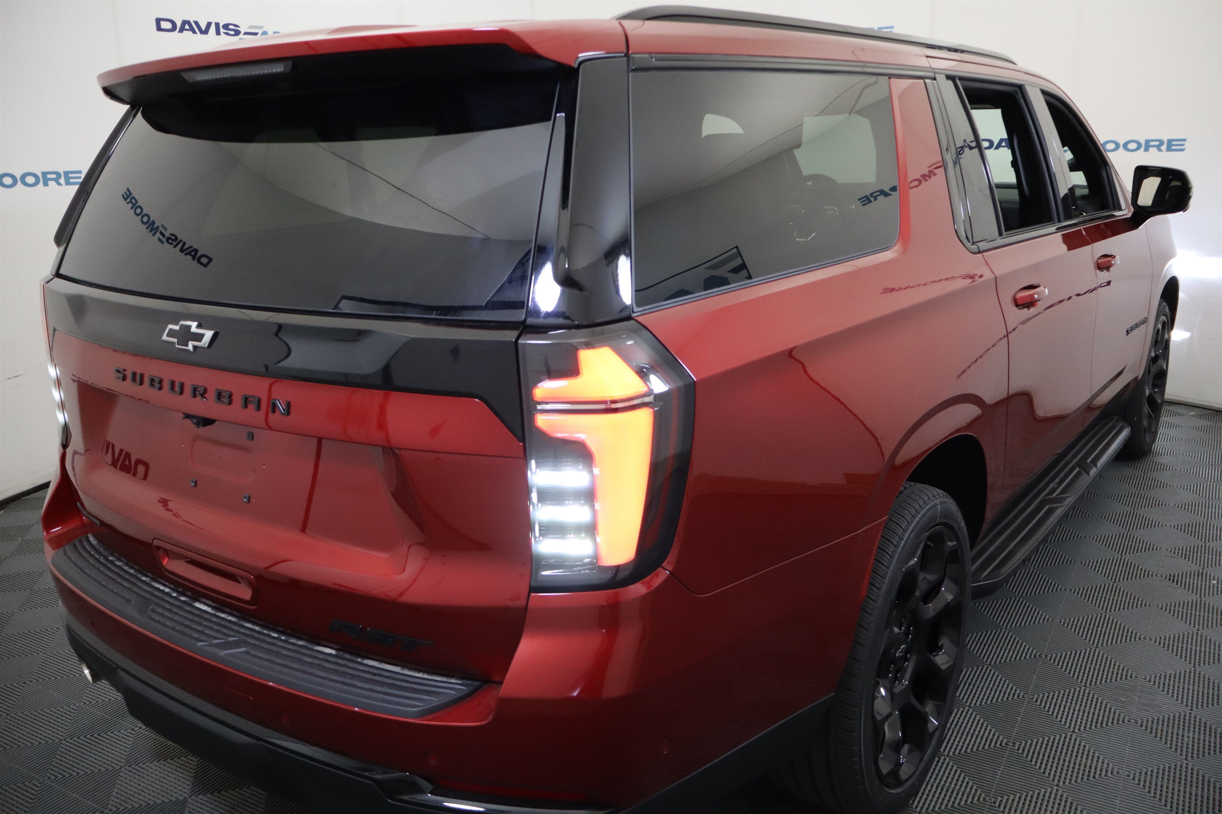 2026 Chevrolet Suburban RST 4WD