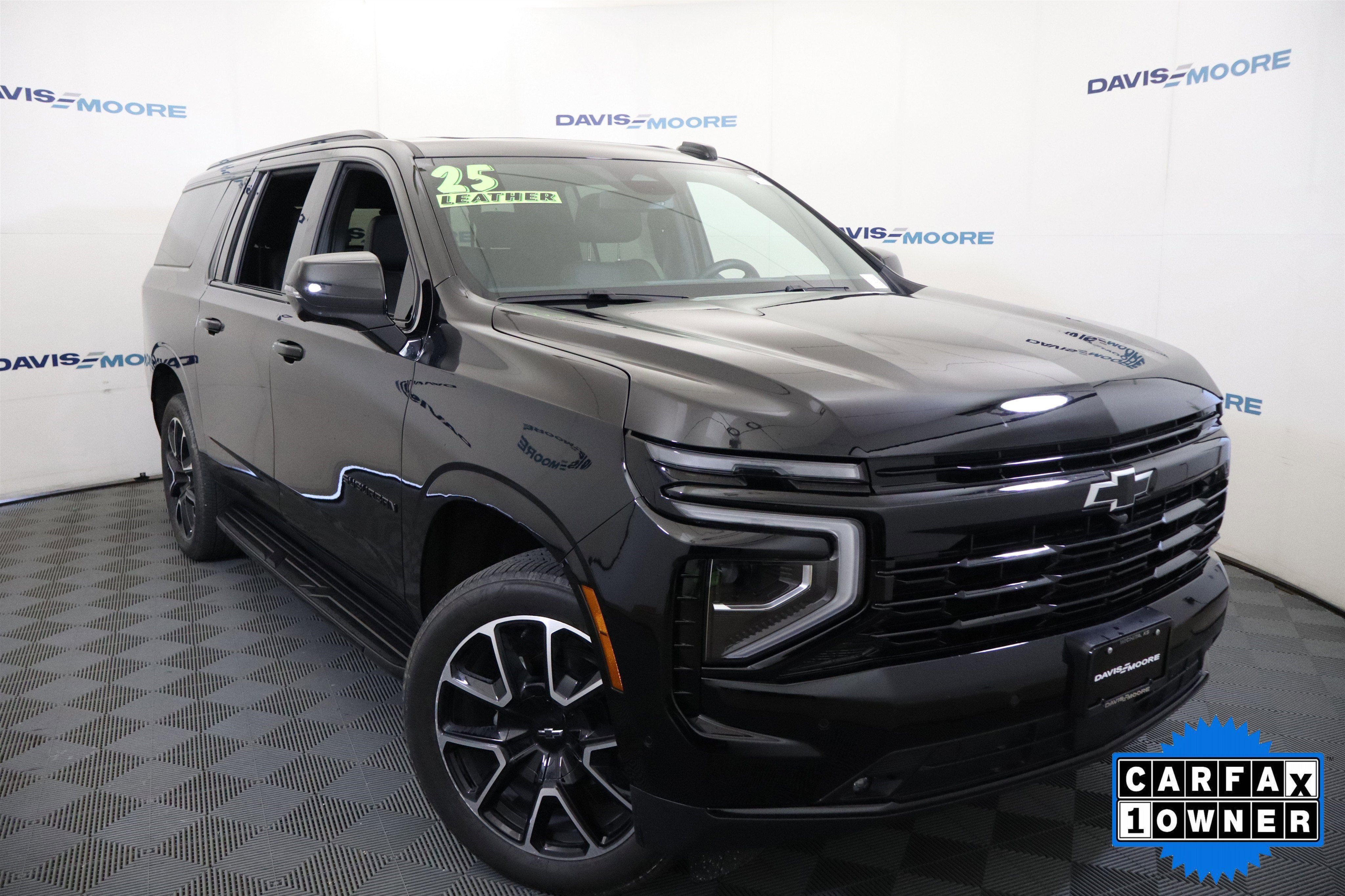 2025 Chevrolet Suburban RST 4WD
