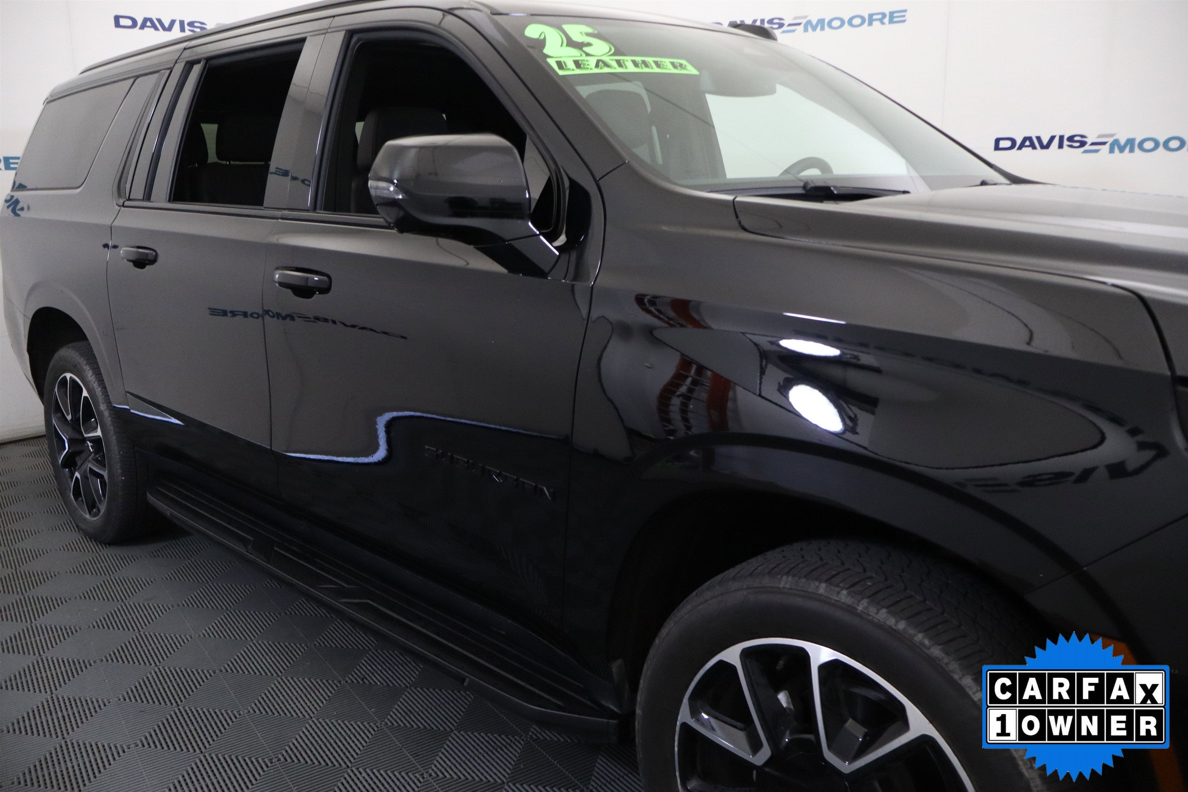 2025 Chevrolet Suburban RST 4WD
