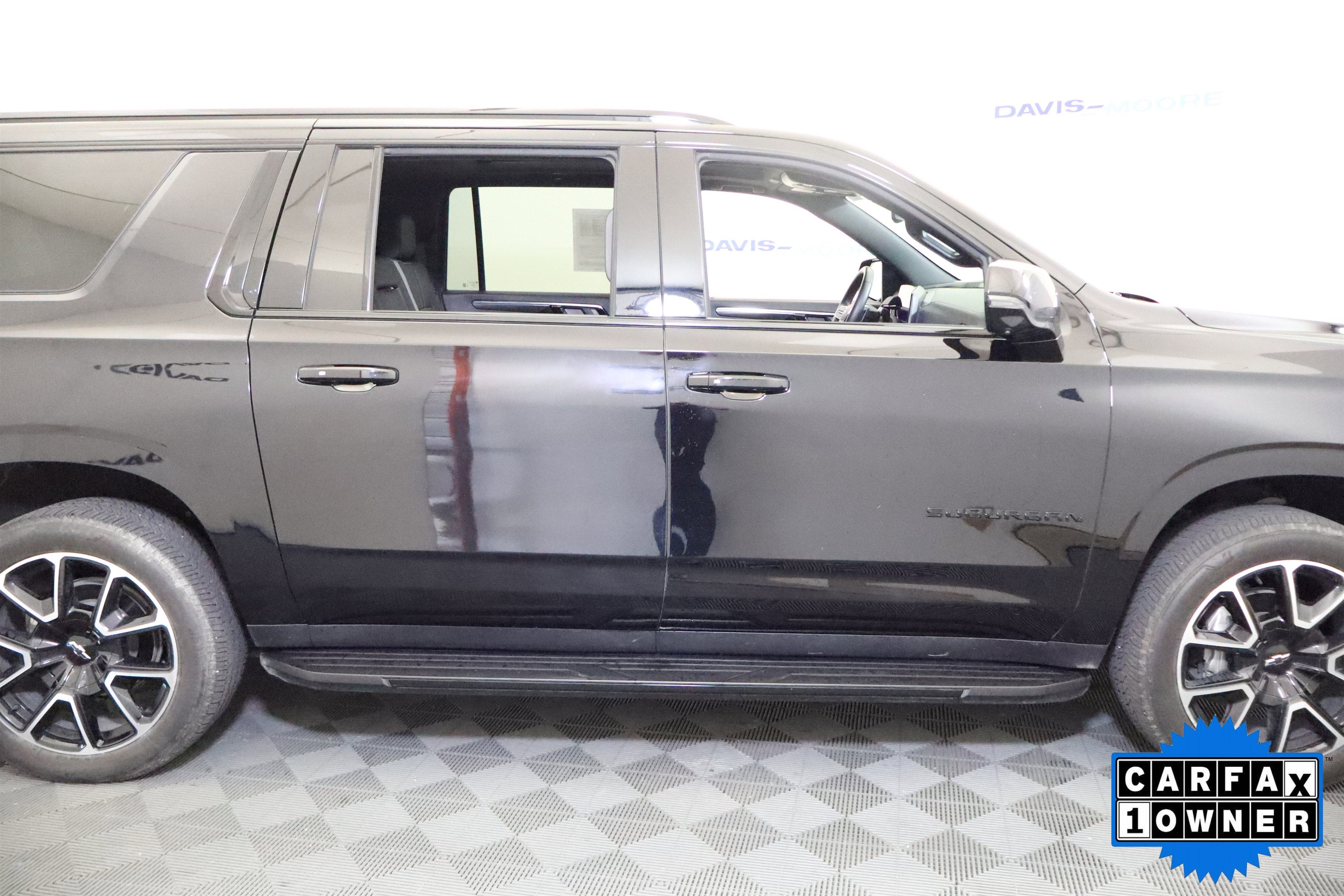 2025 Chevrolet Suburban RST 4WD