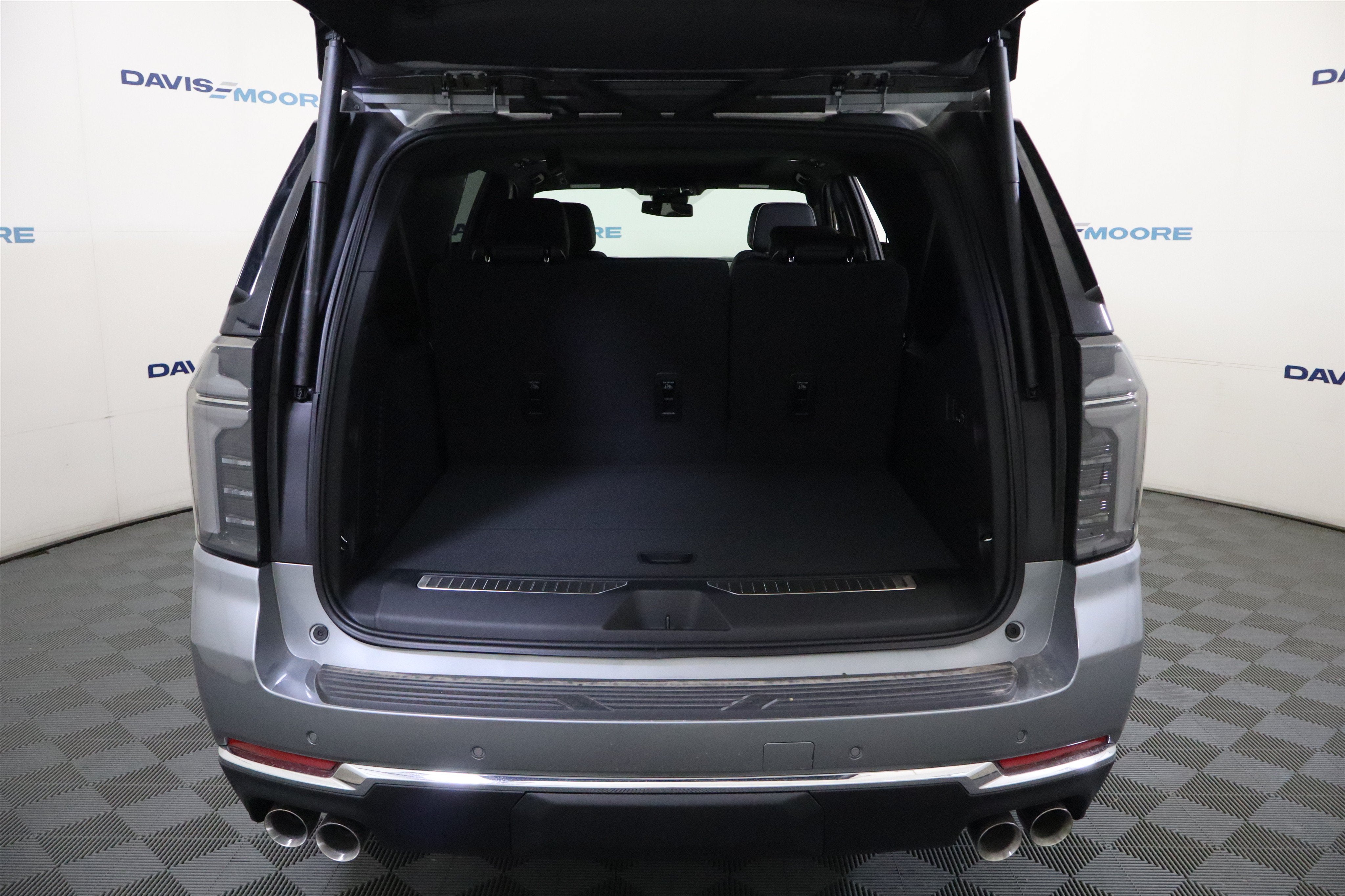 2026 Chevrolet Suburban Premier 4WD
