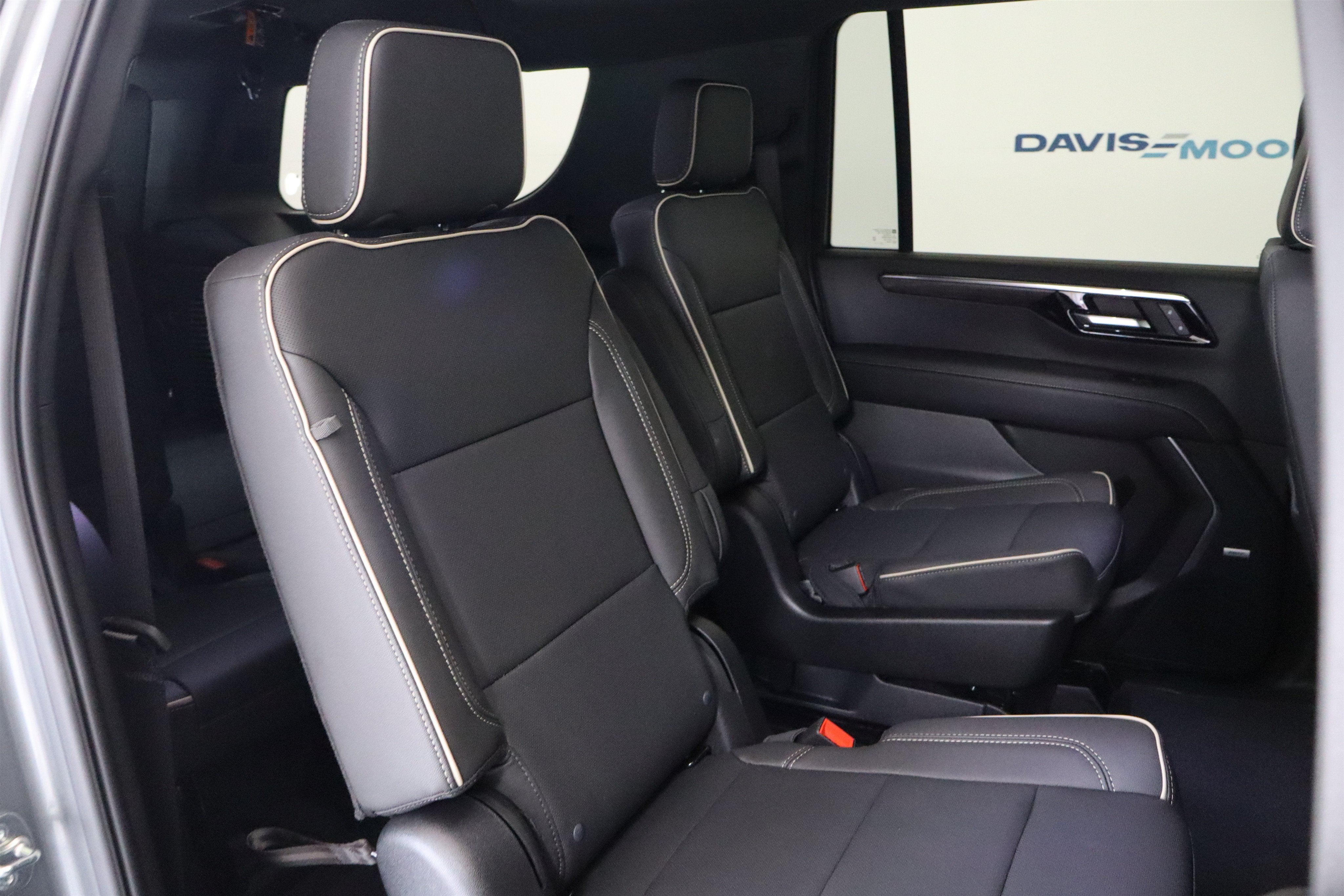 2026 Chevrolet Suburban Premier 4WD