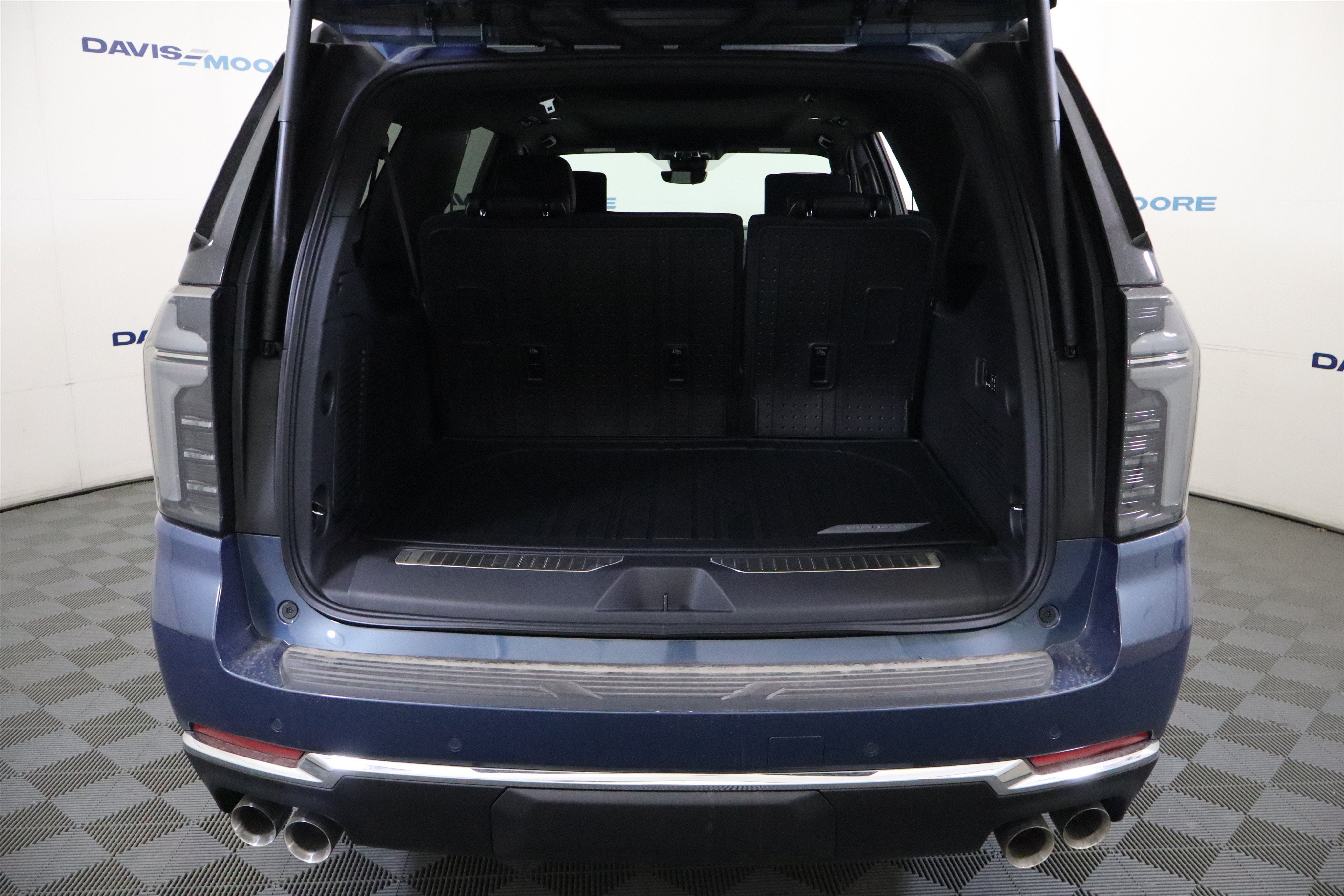 2026 Chevrolet Suburban Premier 4WD