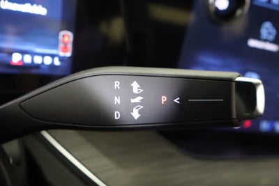 2025 Chevrolet Suburban Premier 4WD