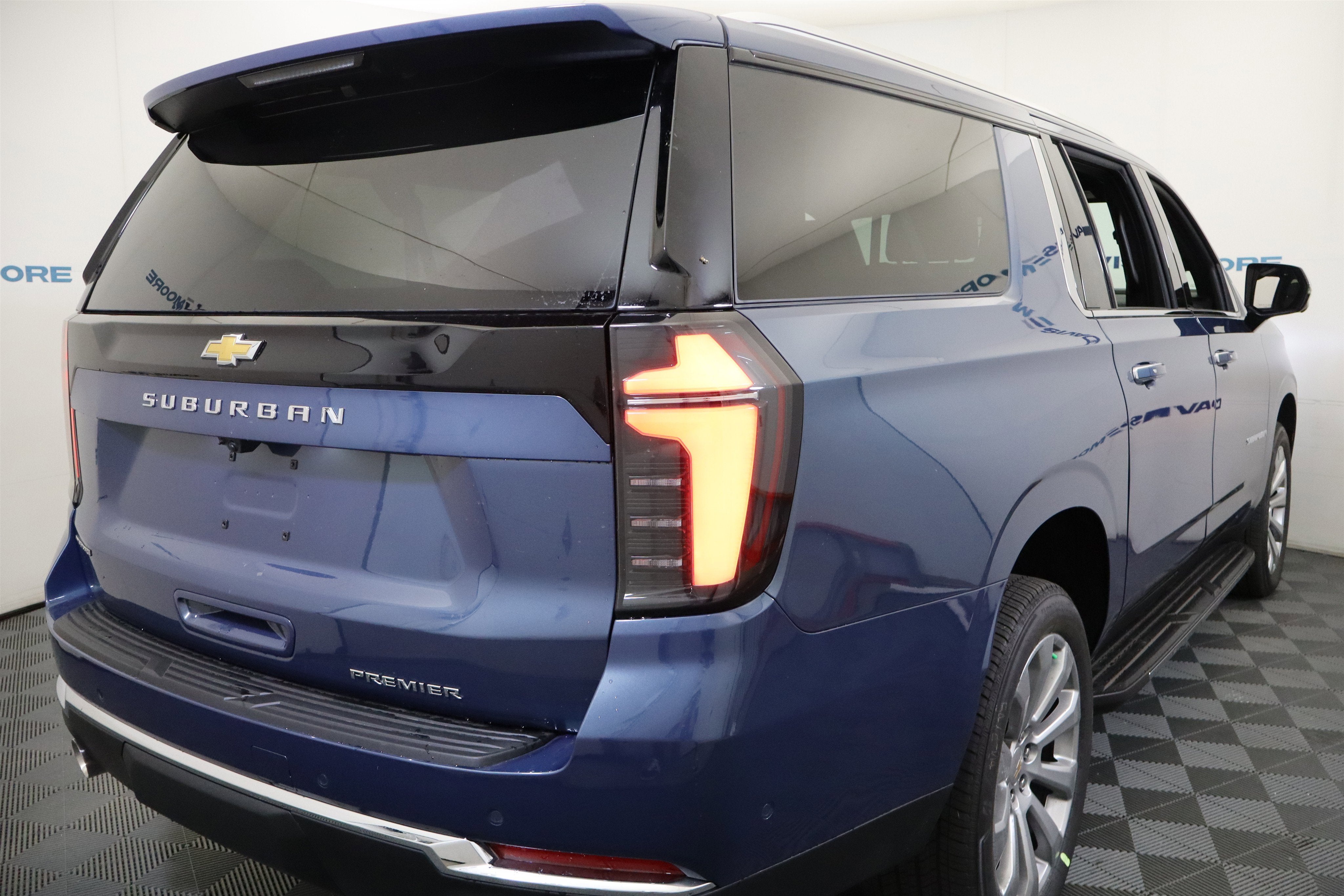 2025 Chevrolet Suburban Premier 4WD