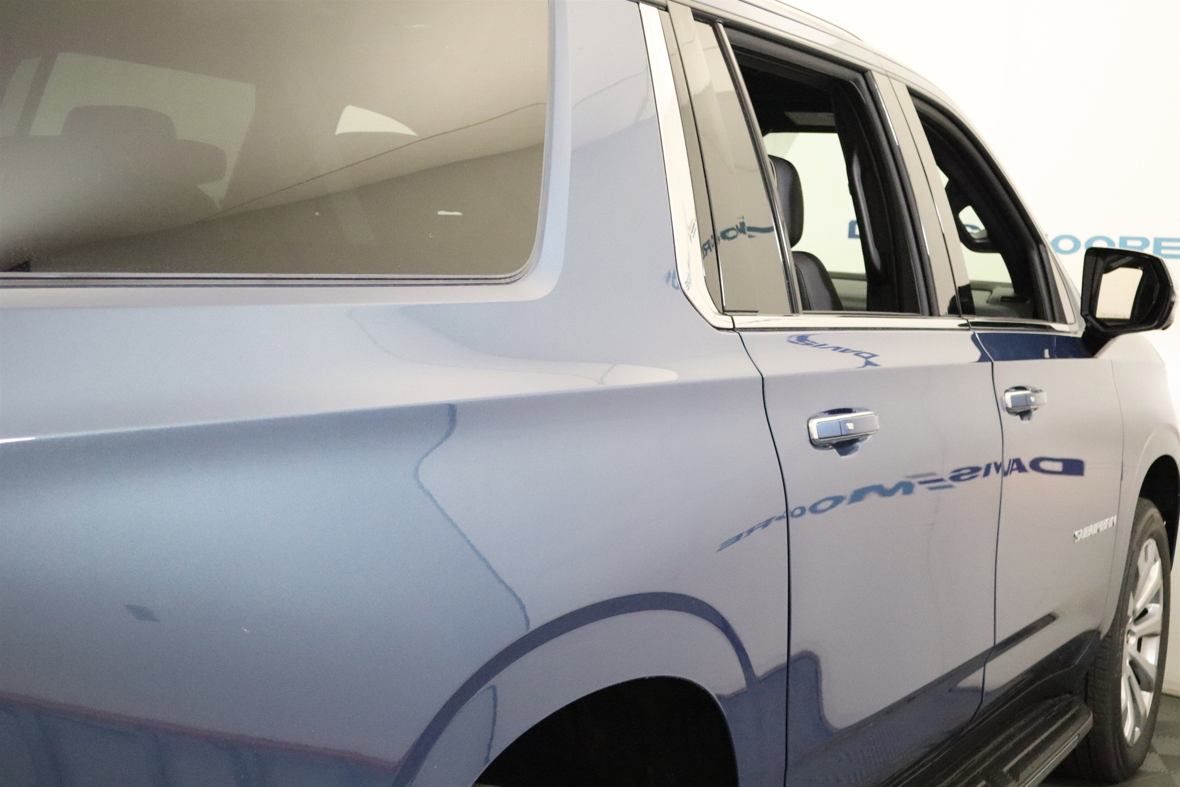 2025 Chevrolet Suburban Premier 4WD