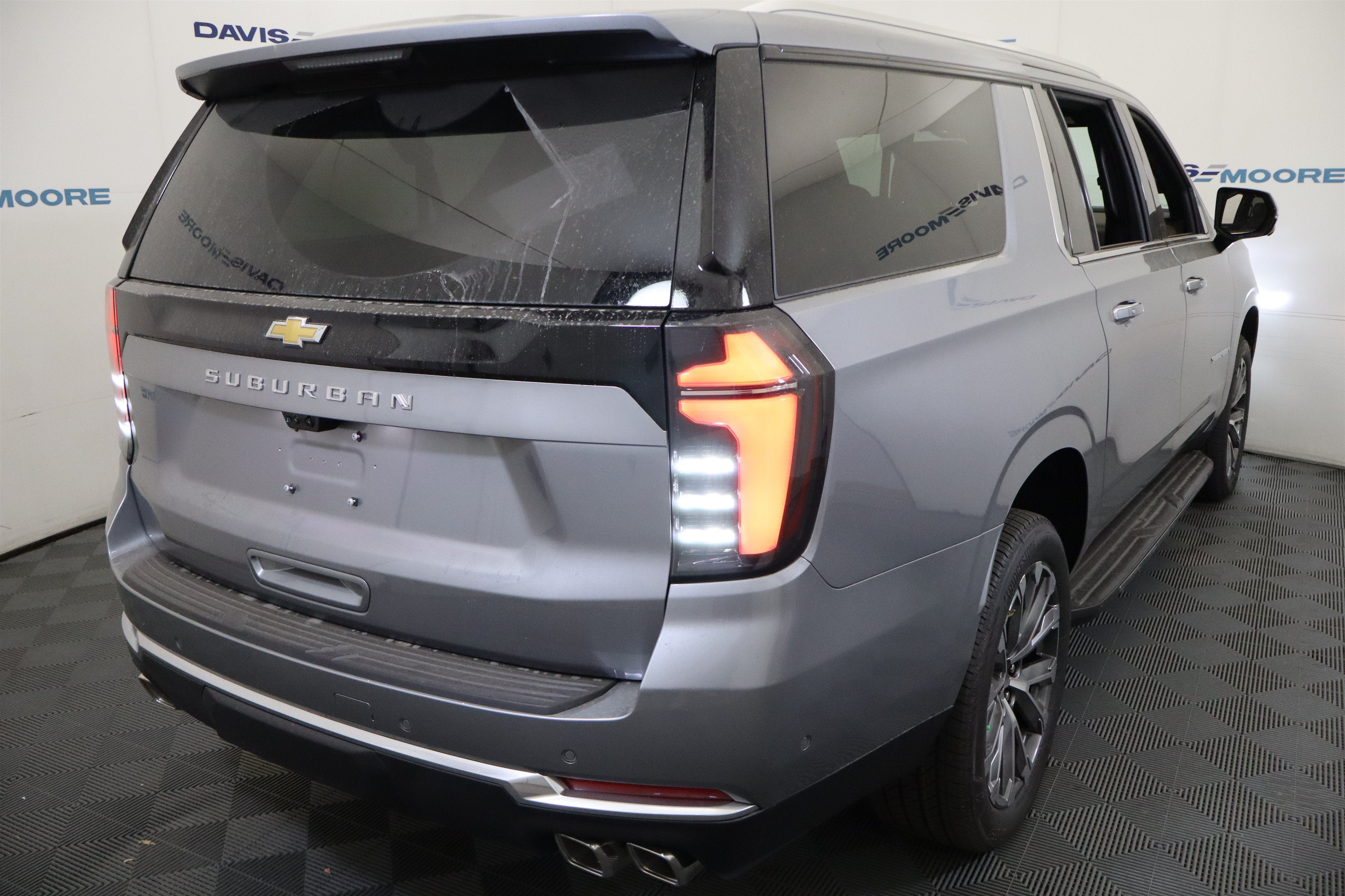 2026 Chevrolet Suburban High Country 4WD