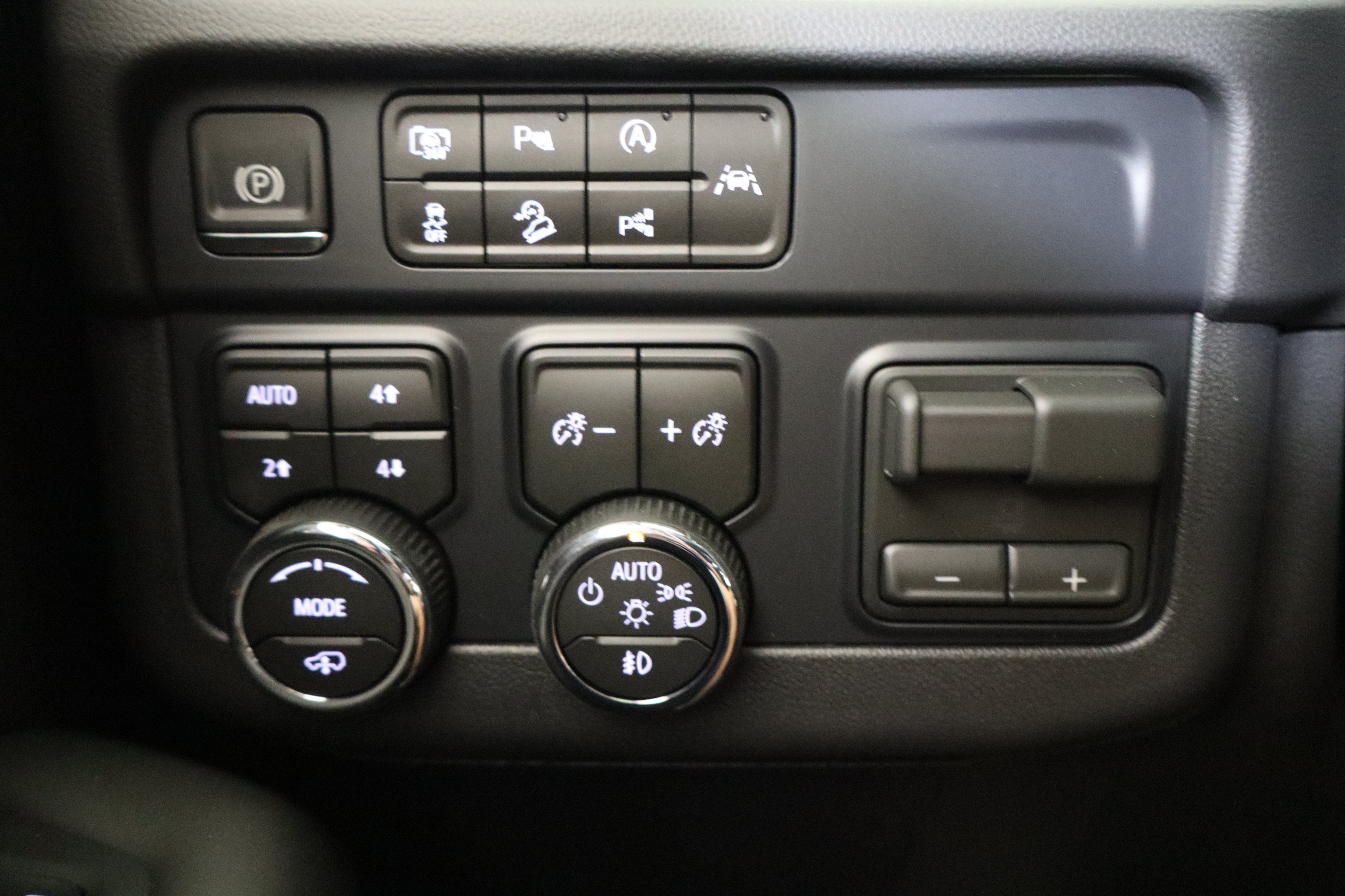2026 Chevrolet Tahoe RST 4WD