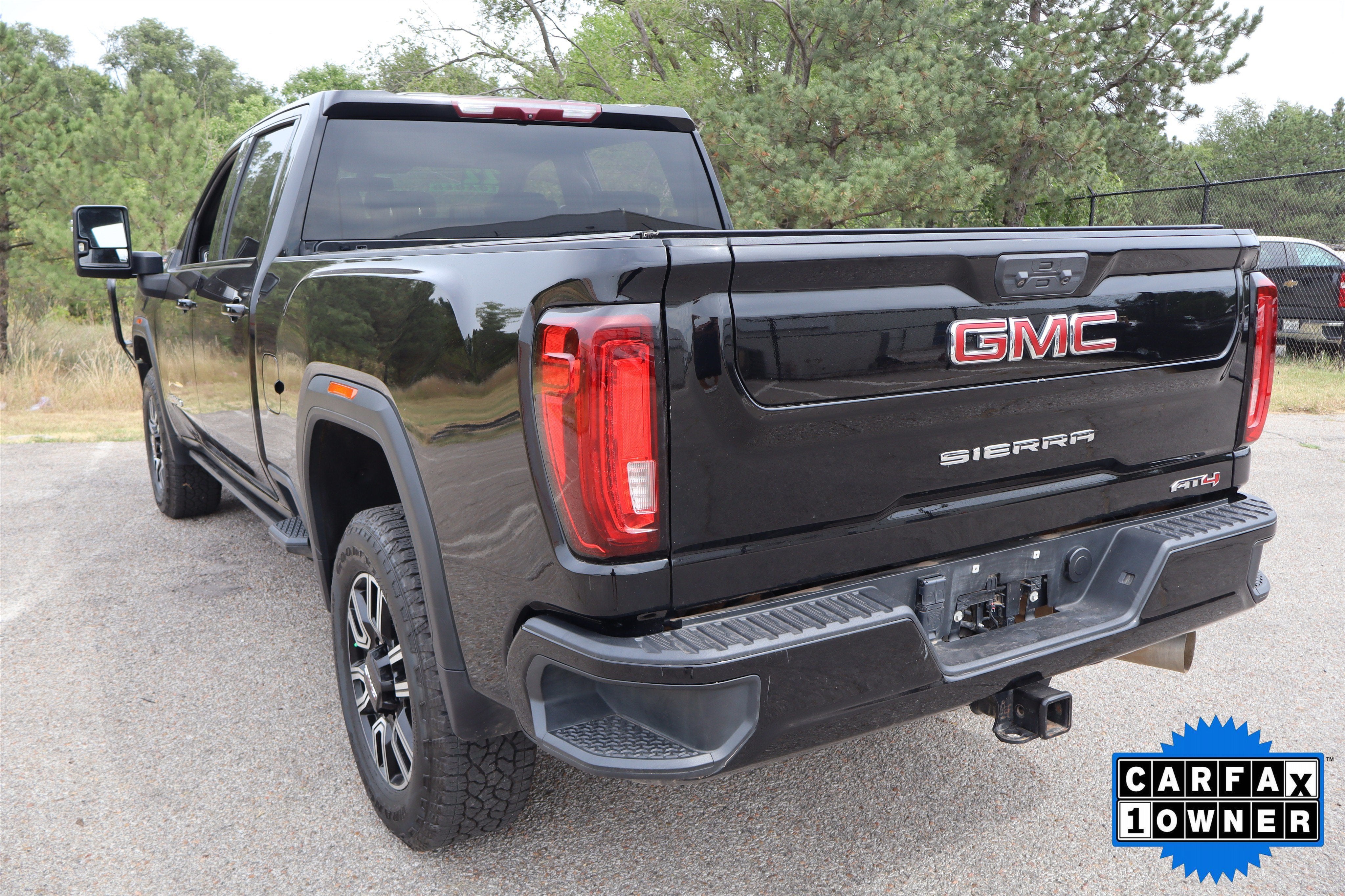 2022 GMC Sierra 2500HD AT4 Crew Cab 4WD