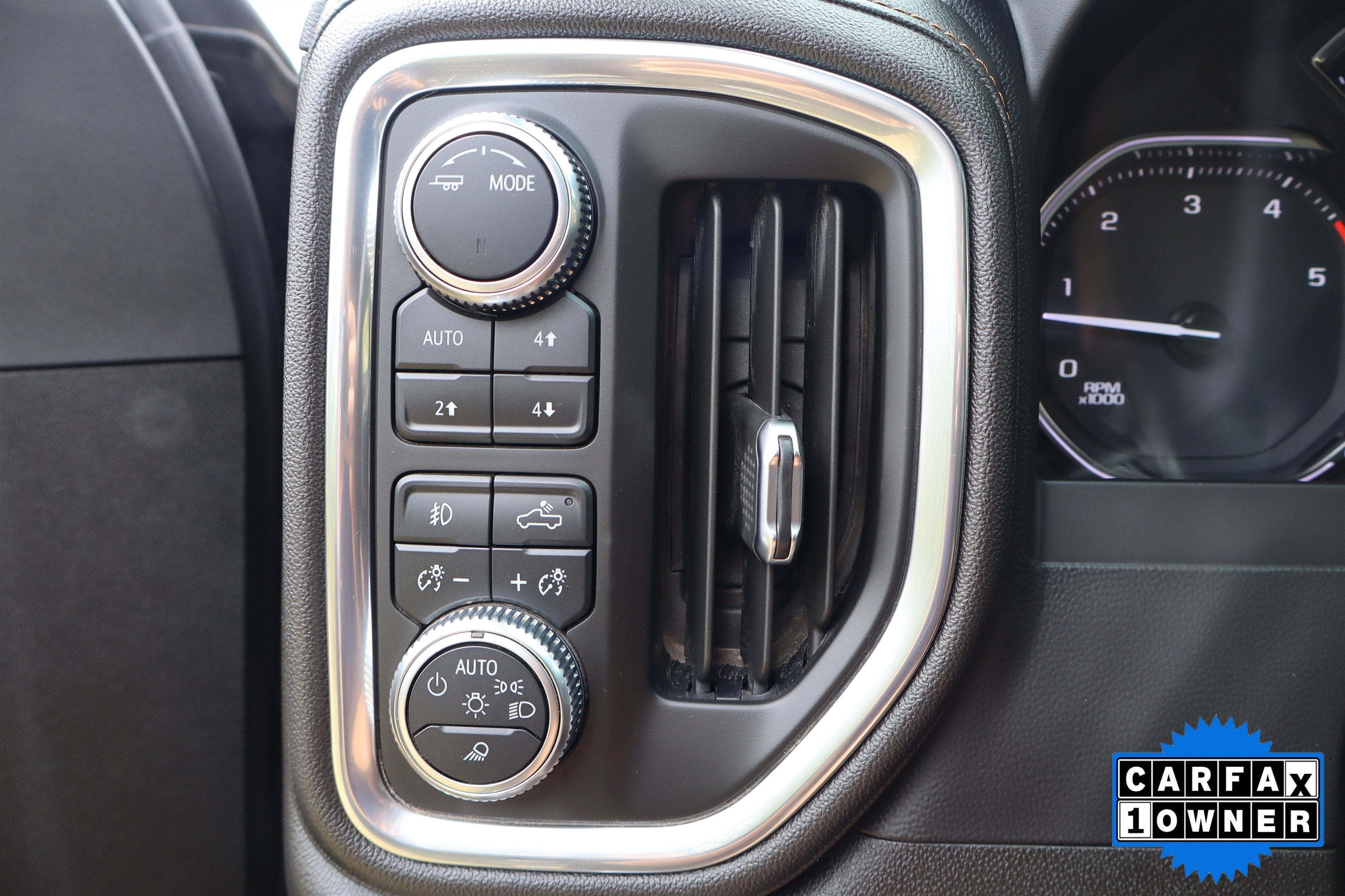 2022 GMC Sierra 2500HD AT4 Crew Cab 4WD