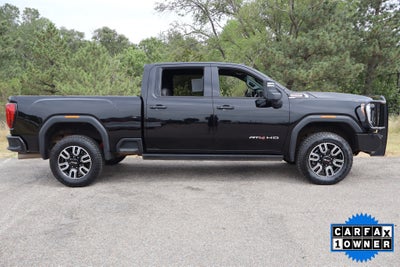 2022 GMC Sierra 2500HD AT4 Crew Cab 4WD