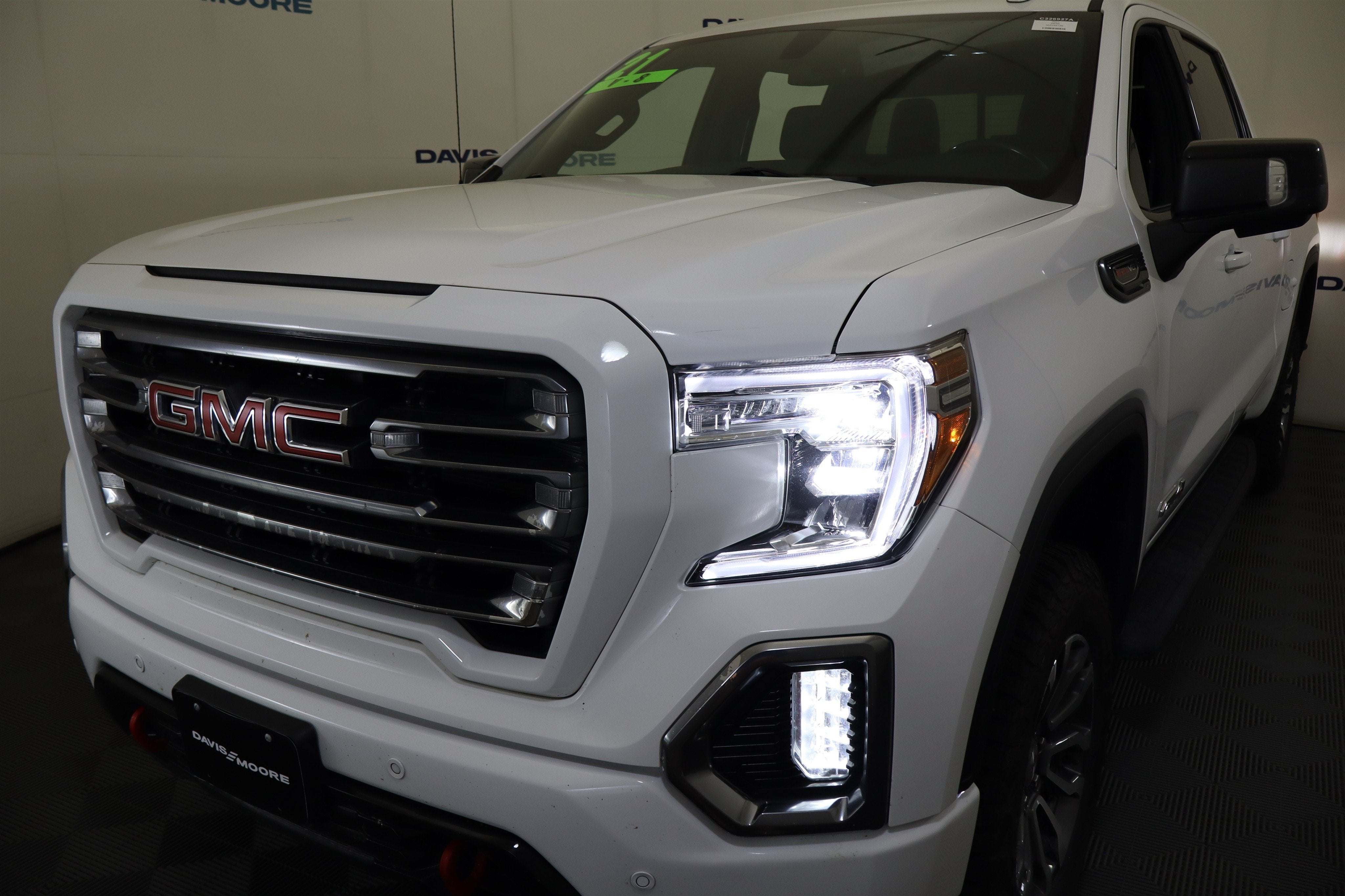2021 GMC Sierra 1500 AT4 Crew Cab 4WD