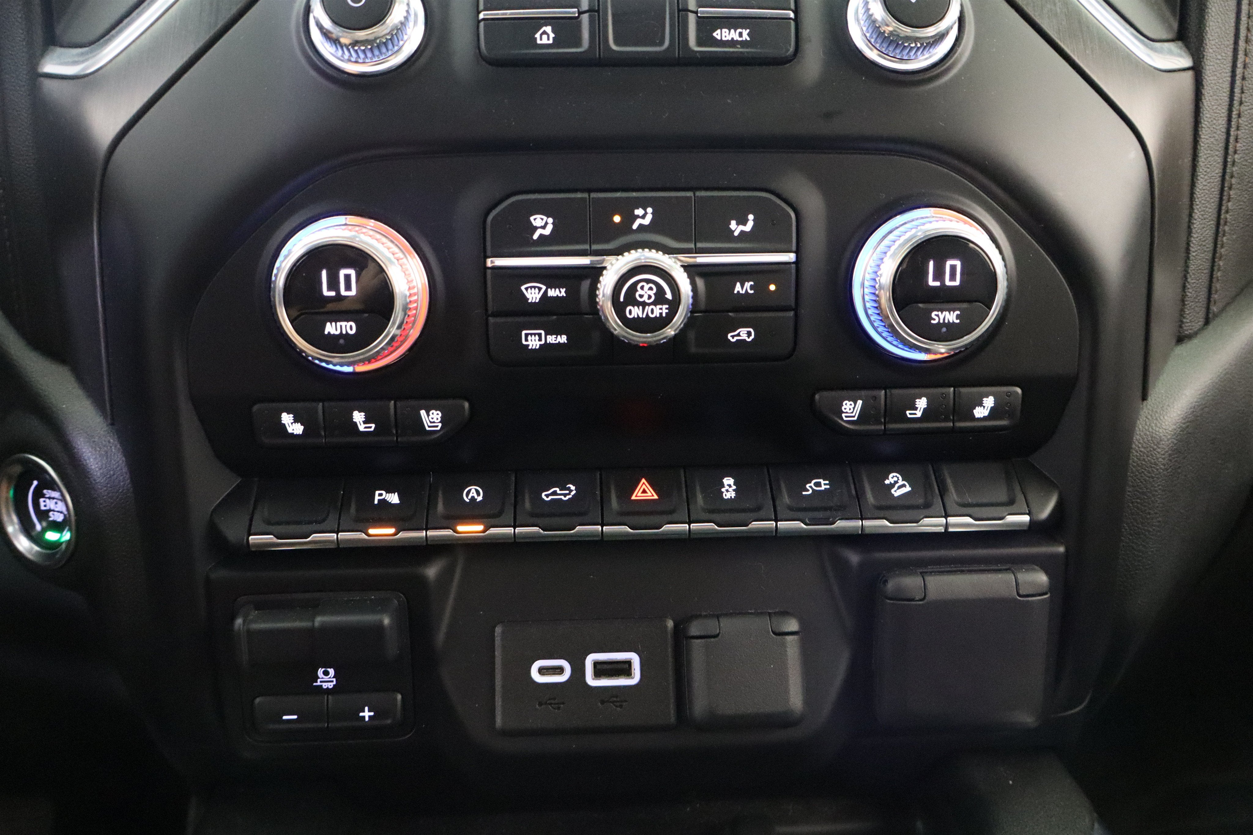 2021 GMC Sierra 1500 AT4 Crew Cab 4WD