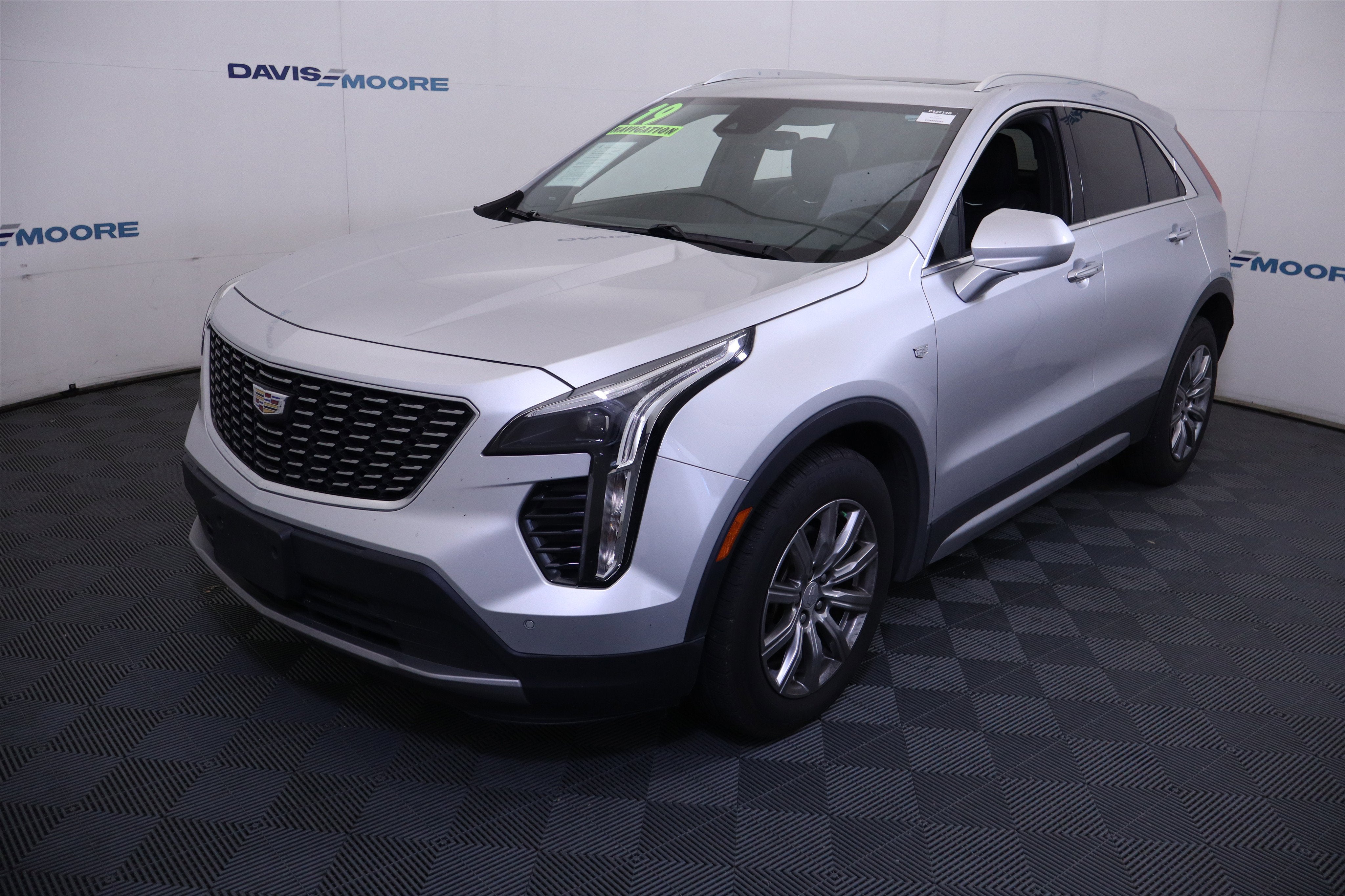 2019 Cadillac XT4 AWD Premium Luxury
