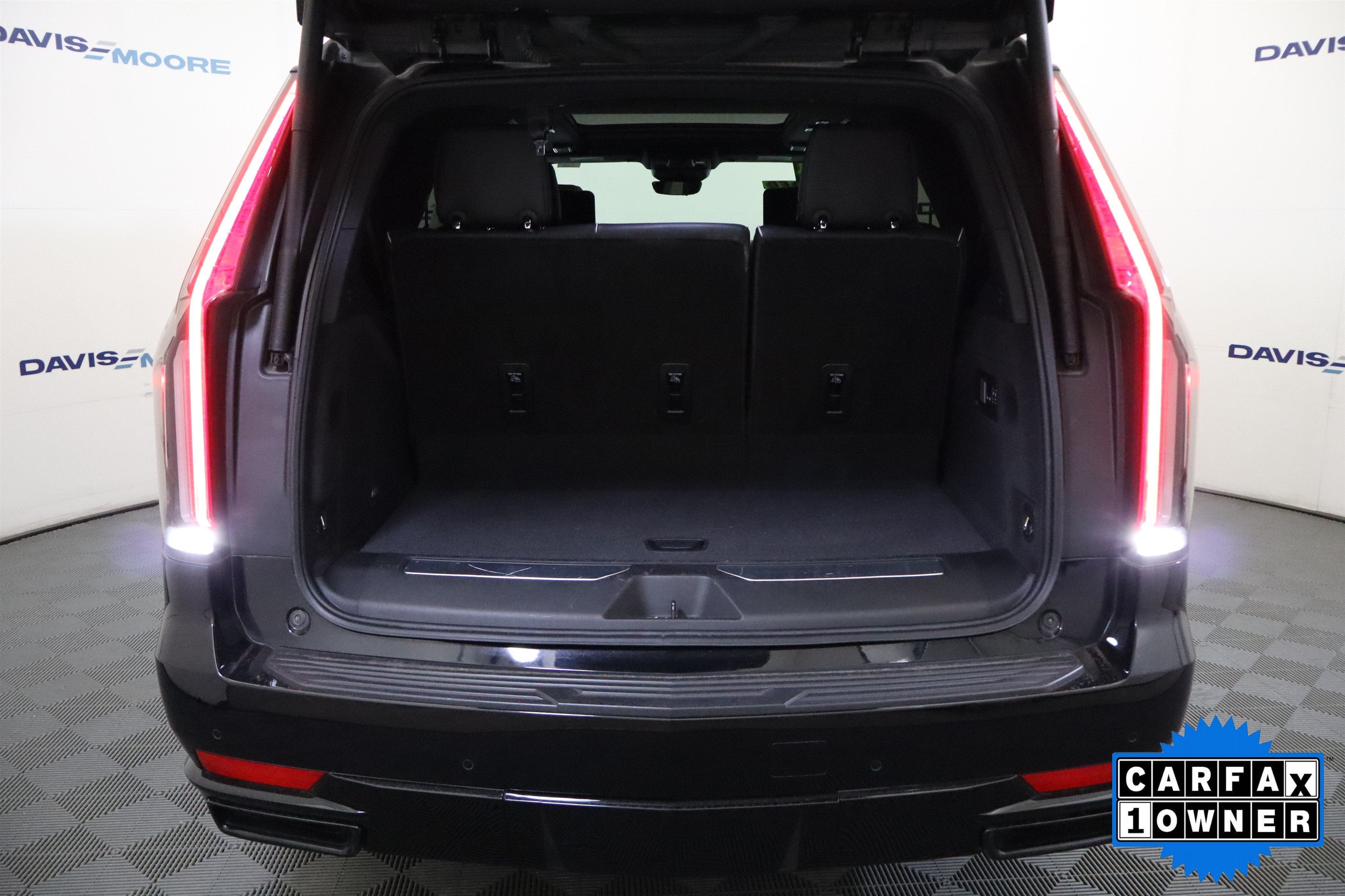 2024 Cadillac Escalade 4WD Sport Platinum