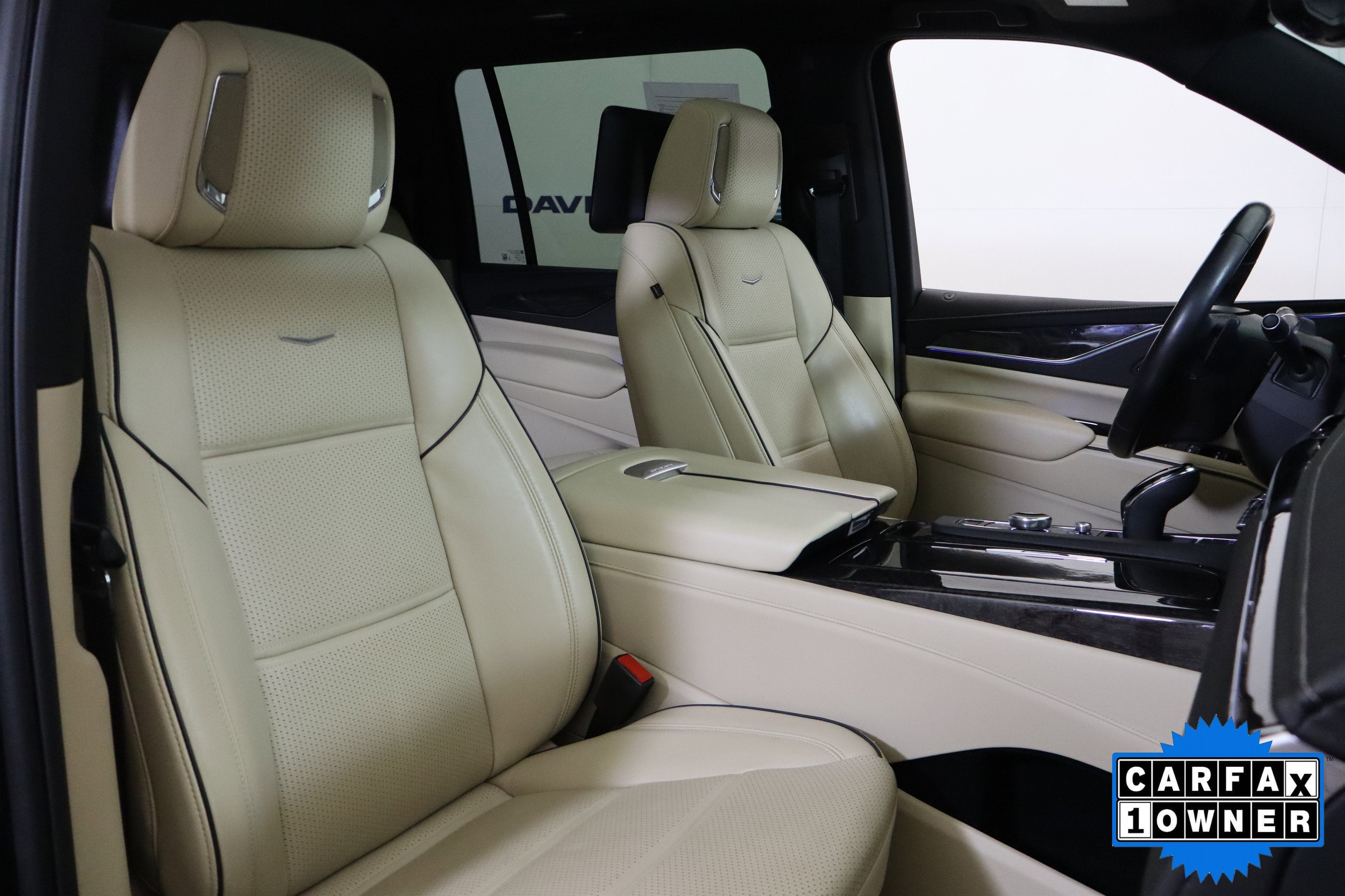 2023 Cadillac Escalade ESV 4WD Premium Luxury