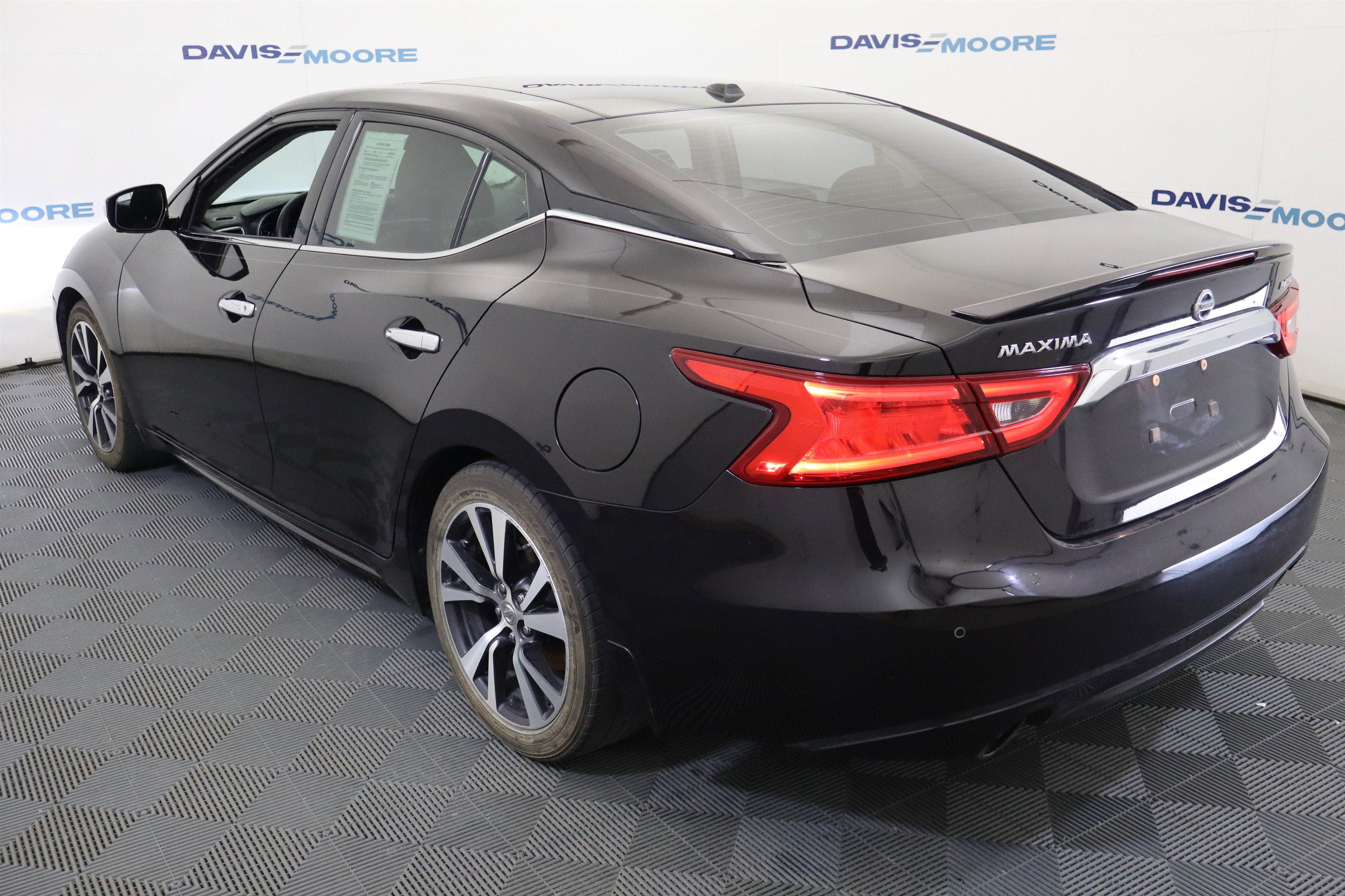 2017 Nissan Maxima Platinum
