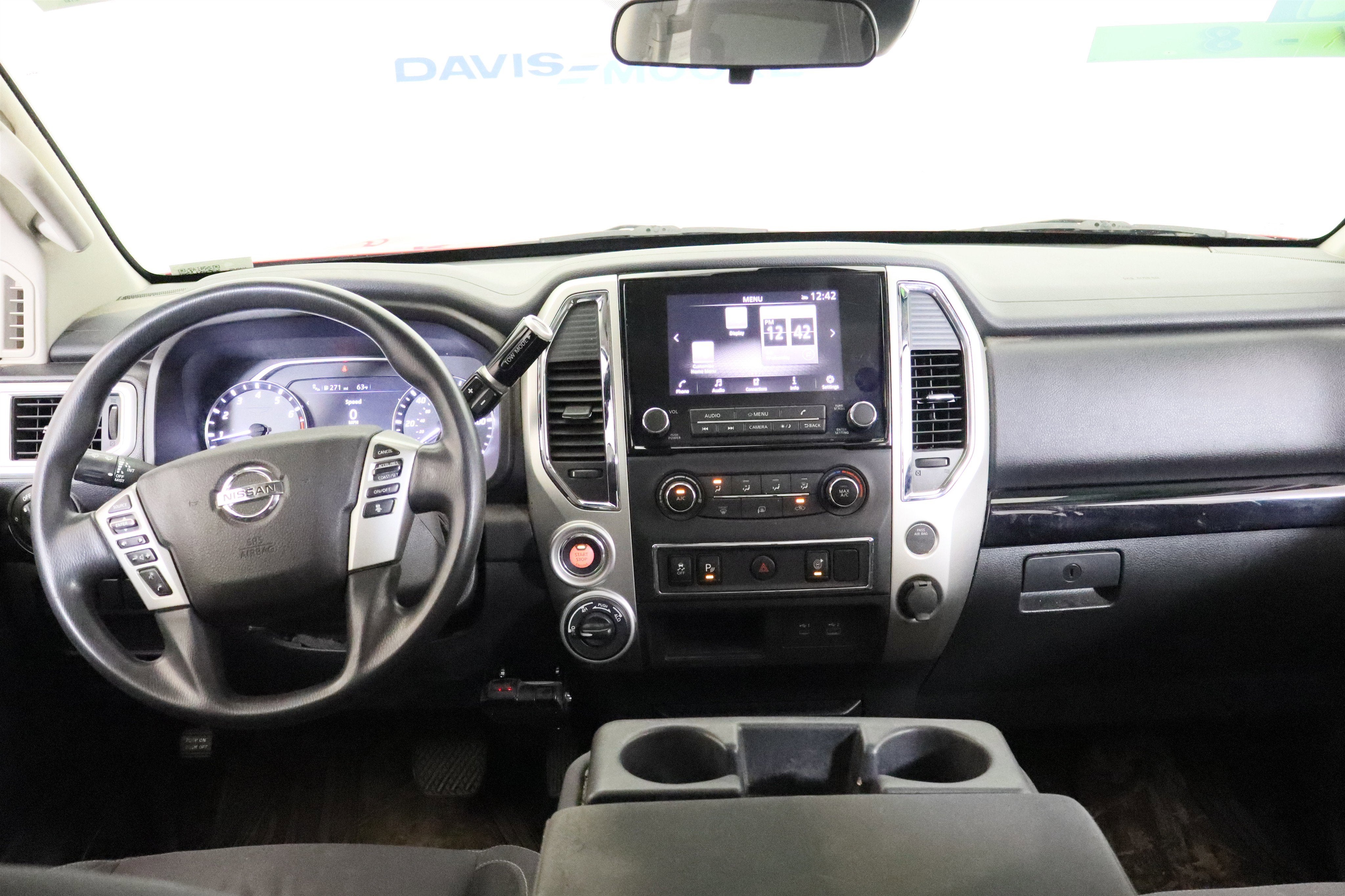 2021 Nissan Titan SV Crew Cab 4x4
