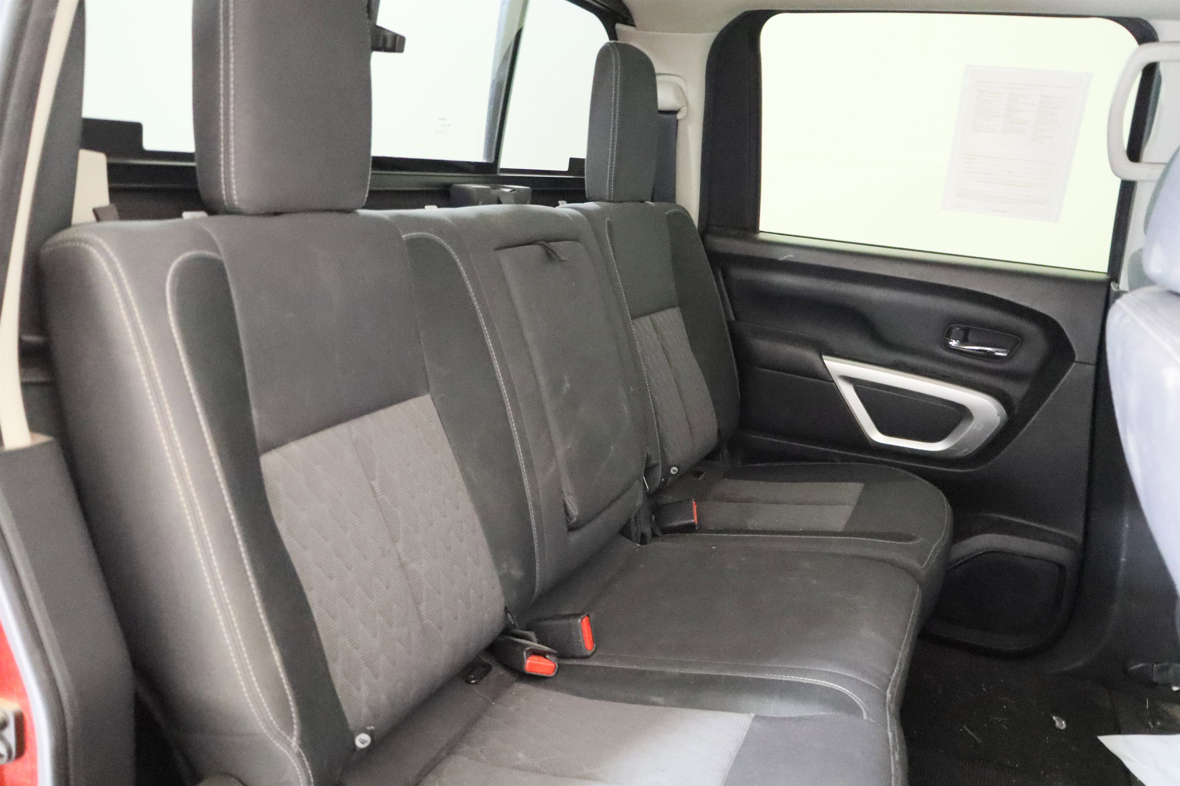 2021 Nissan Titan SV Crew Cab 4x4