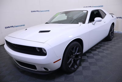 2022 Dodge Challenger SXT