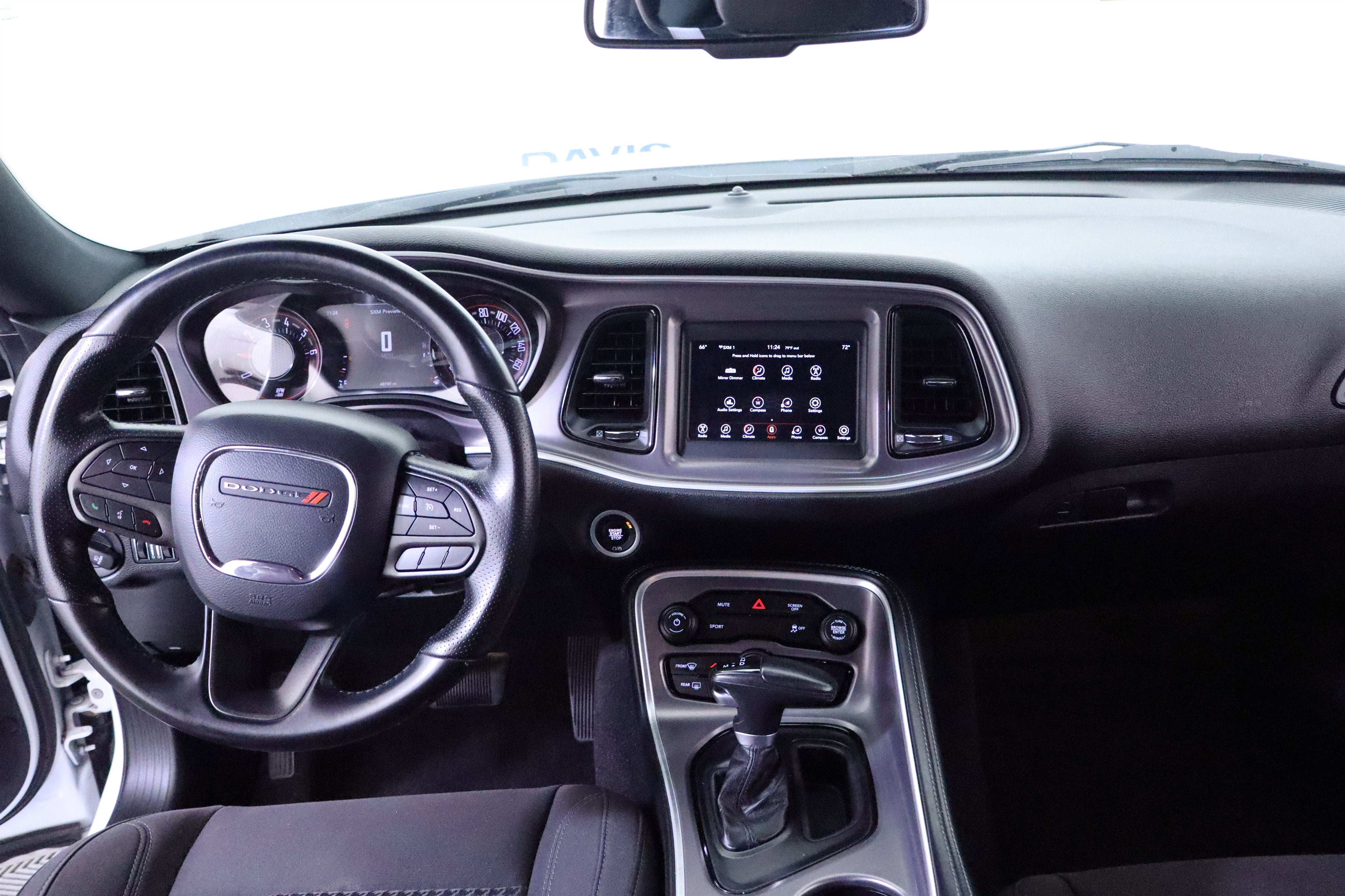 2022 Dodge Challenger SXT