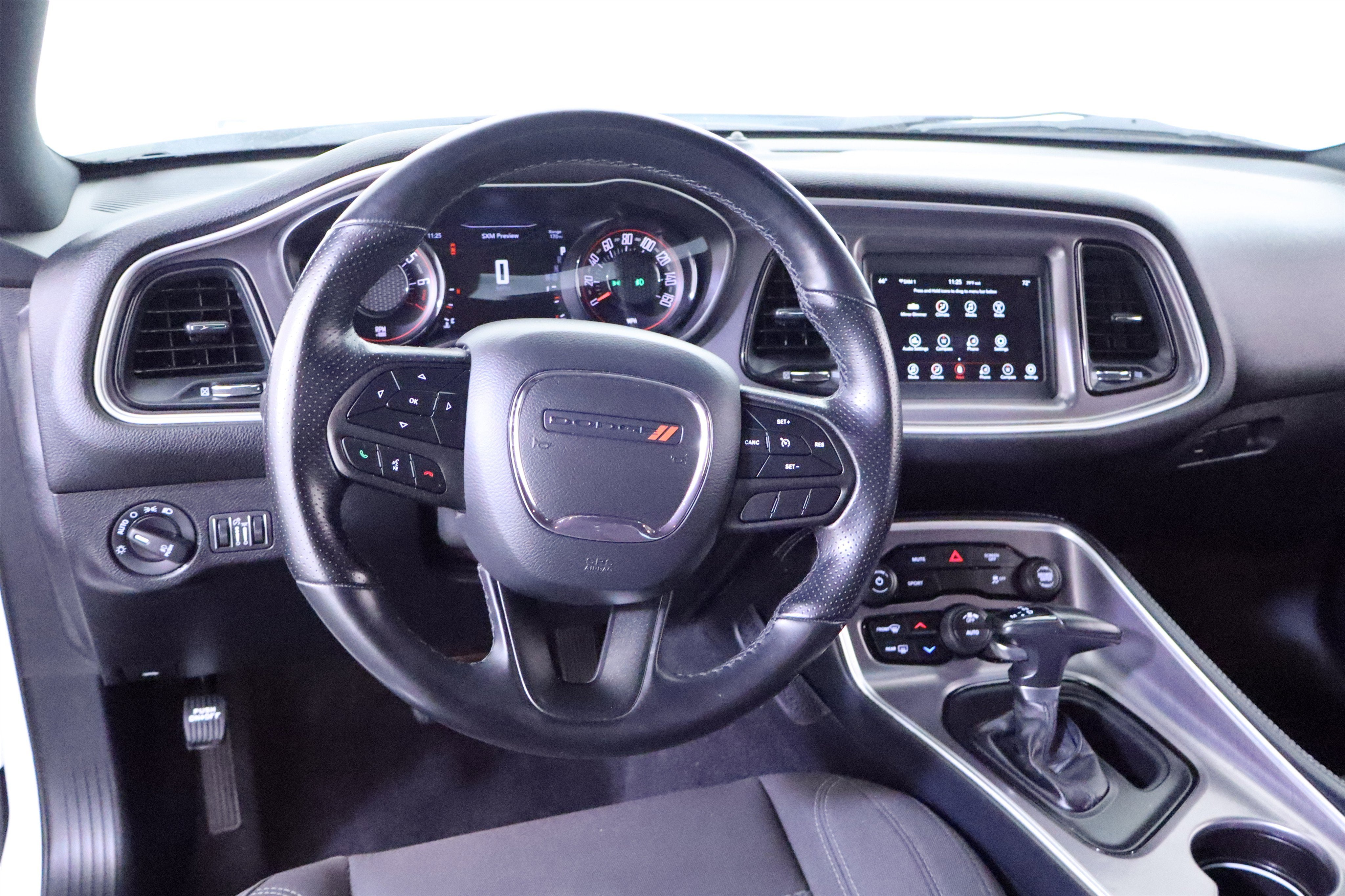 2022 Dodge Challenger SXT