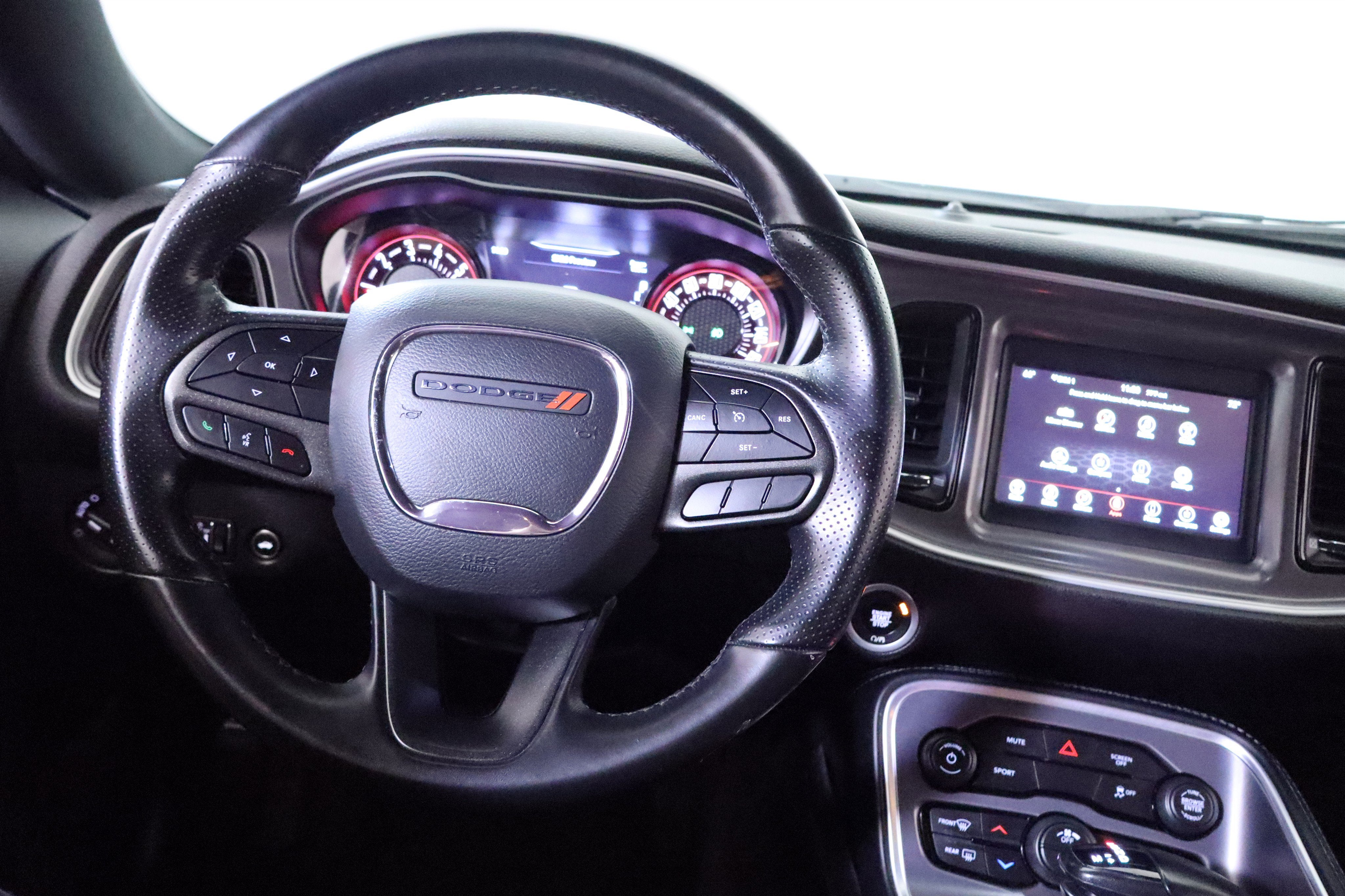 2022 Dodge Challenger SXT