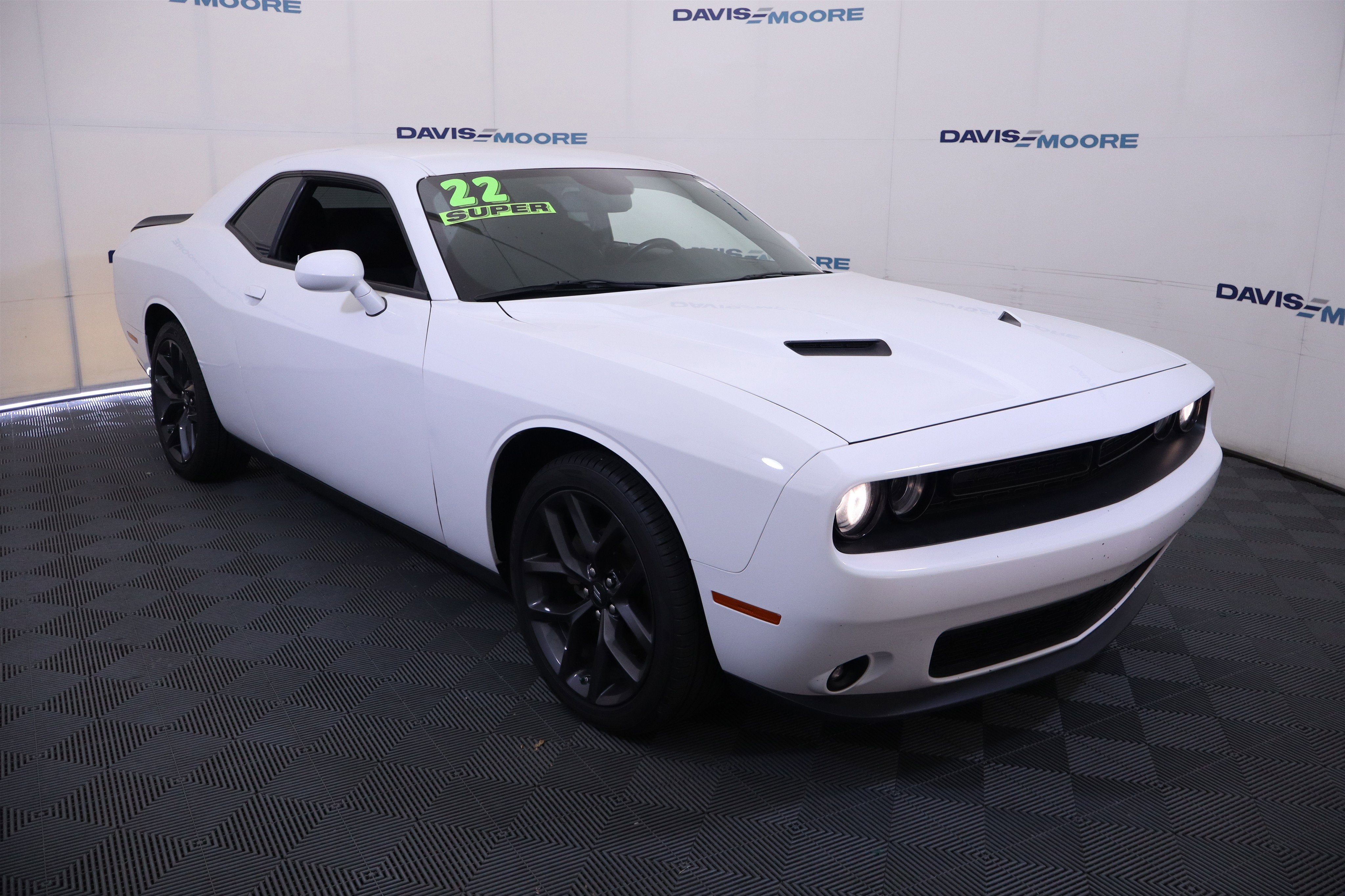 2022 Dodge Challenger SXT