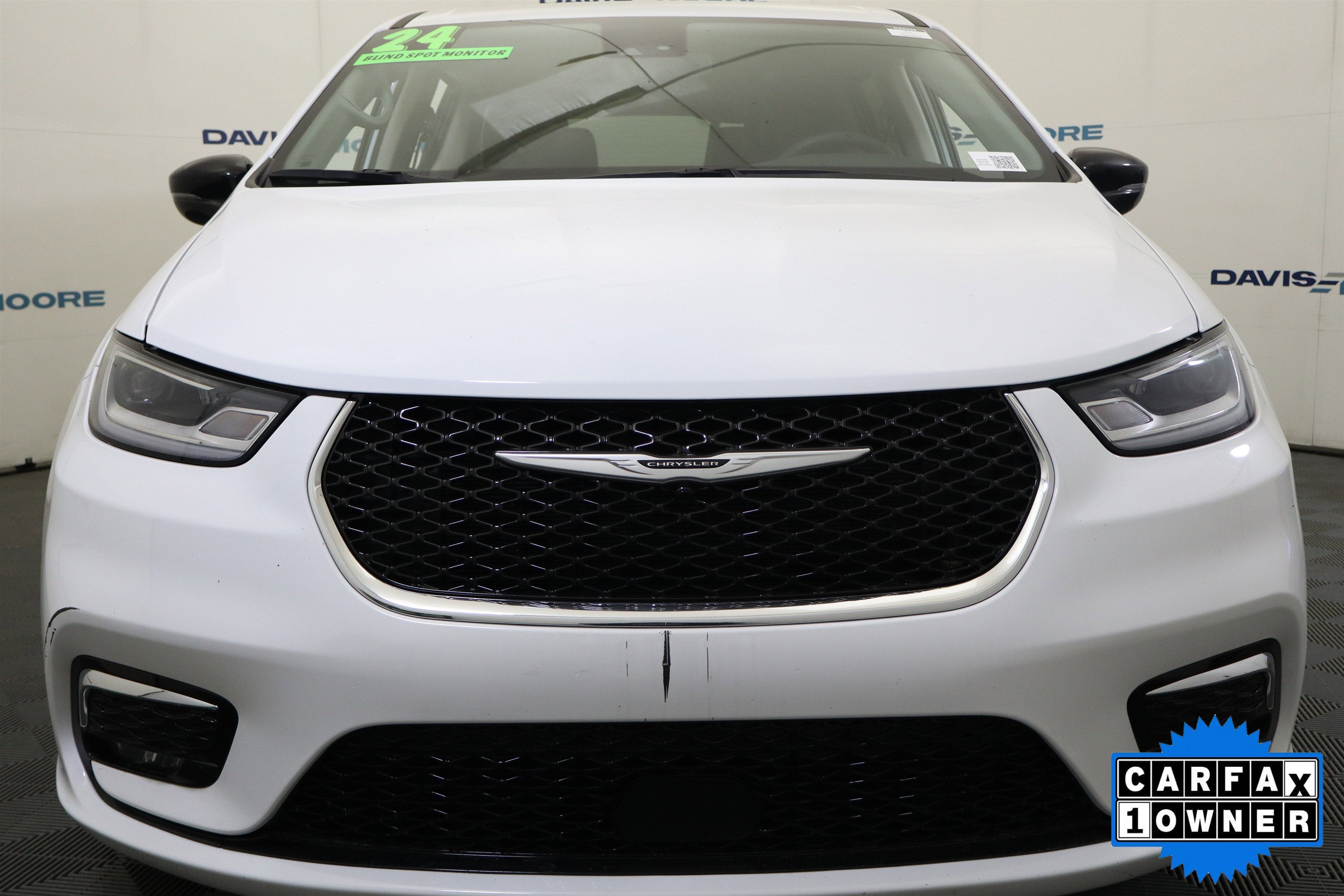 2024 Chrysler Pacifica Hybrid Select