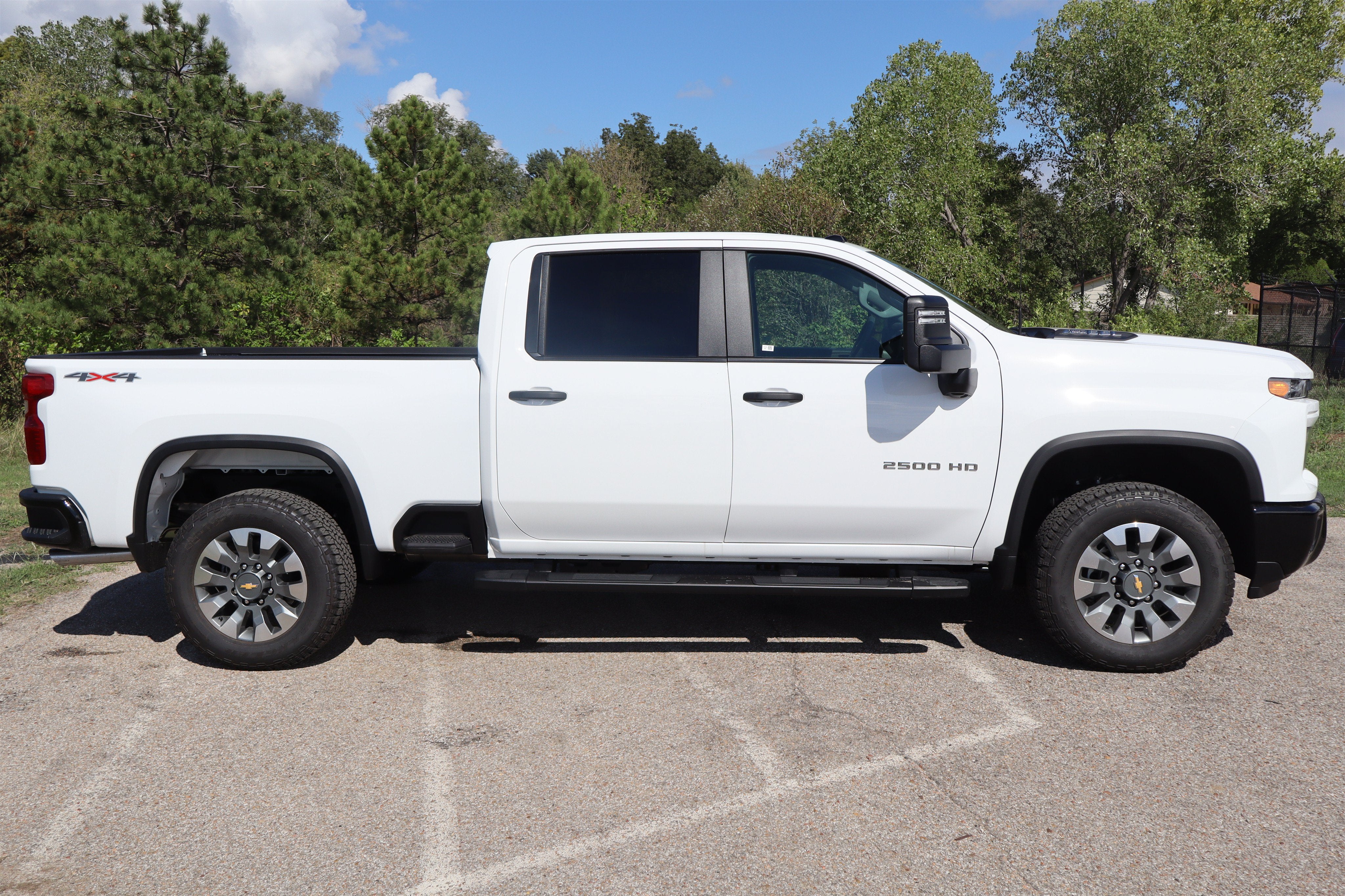 2026 Chevrolet Silverado 2500HD Custom Crew Cab 4WD