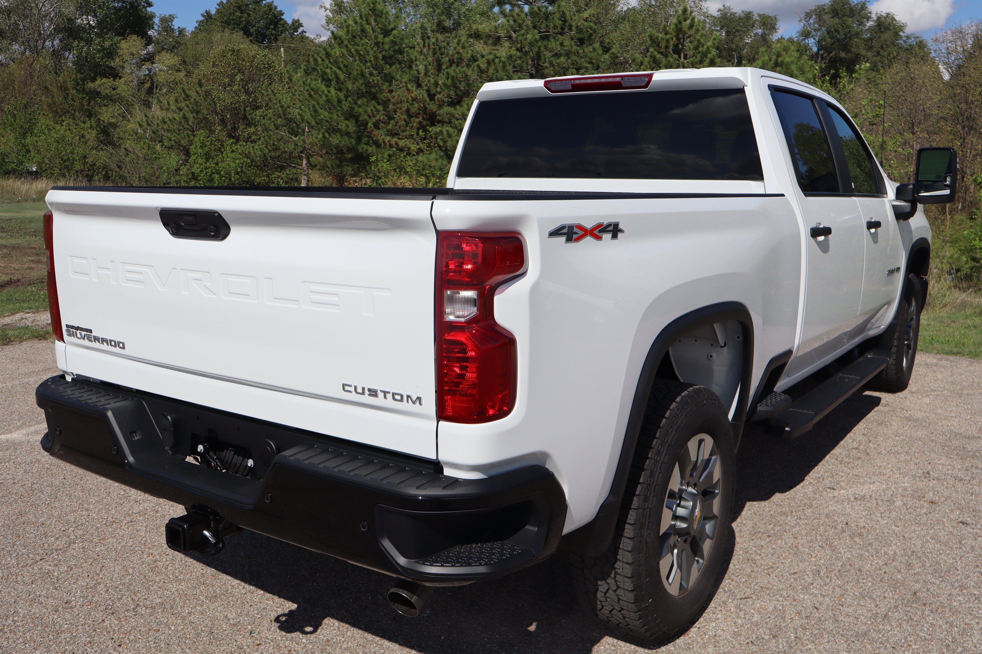 2026 Chevrolet Silverado 2500HD Custom Crew Cab 4WD