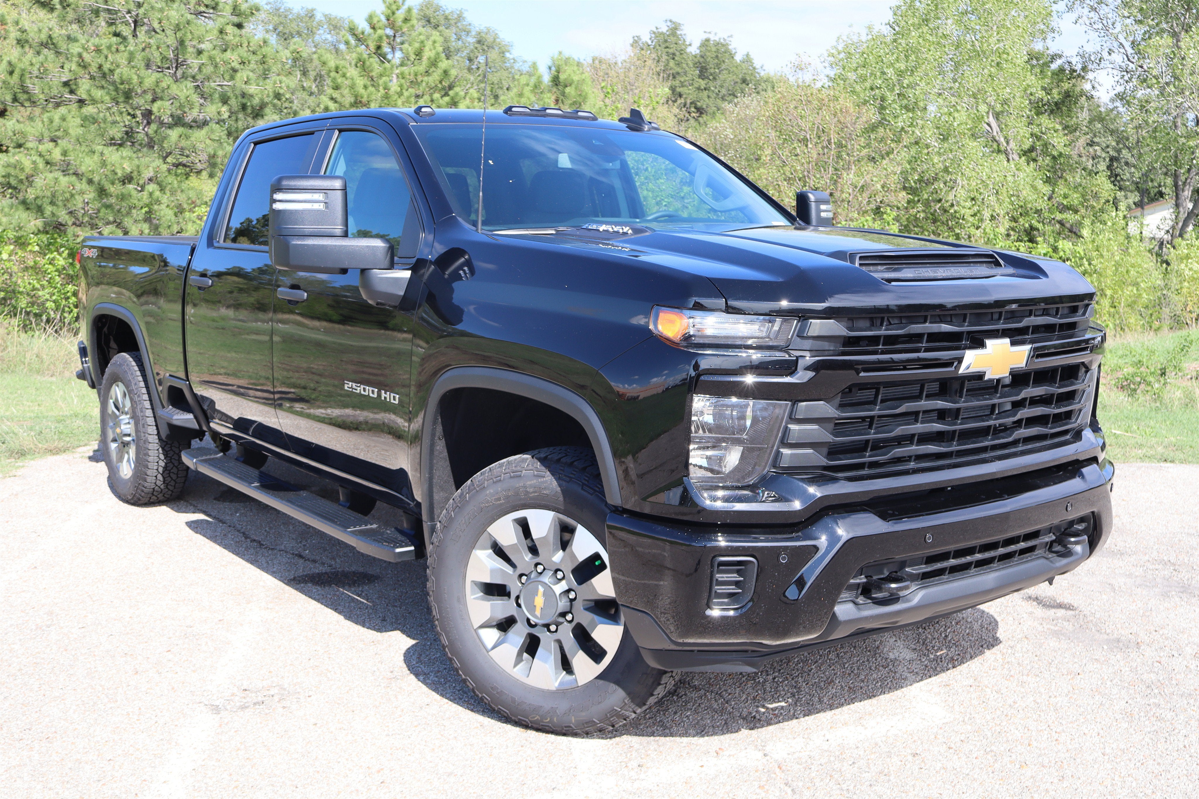 2026 Chevrolet Silverado 2500HD Custom Crew Cab 4WD